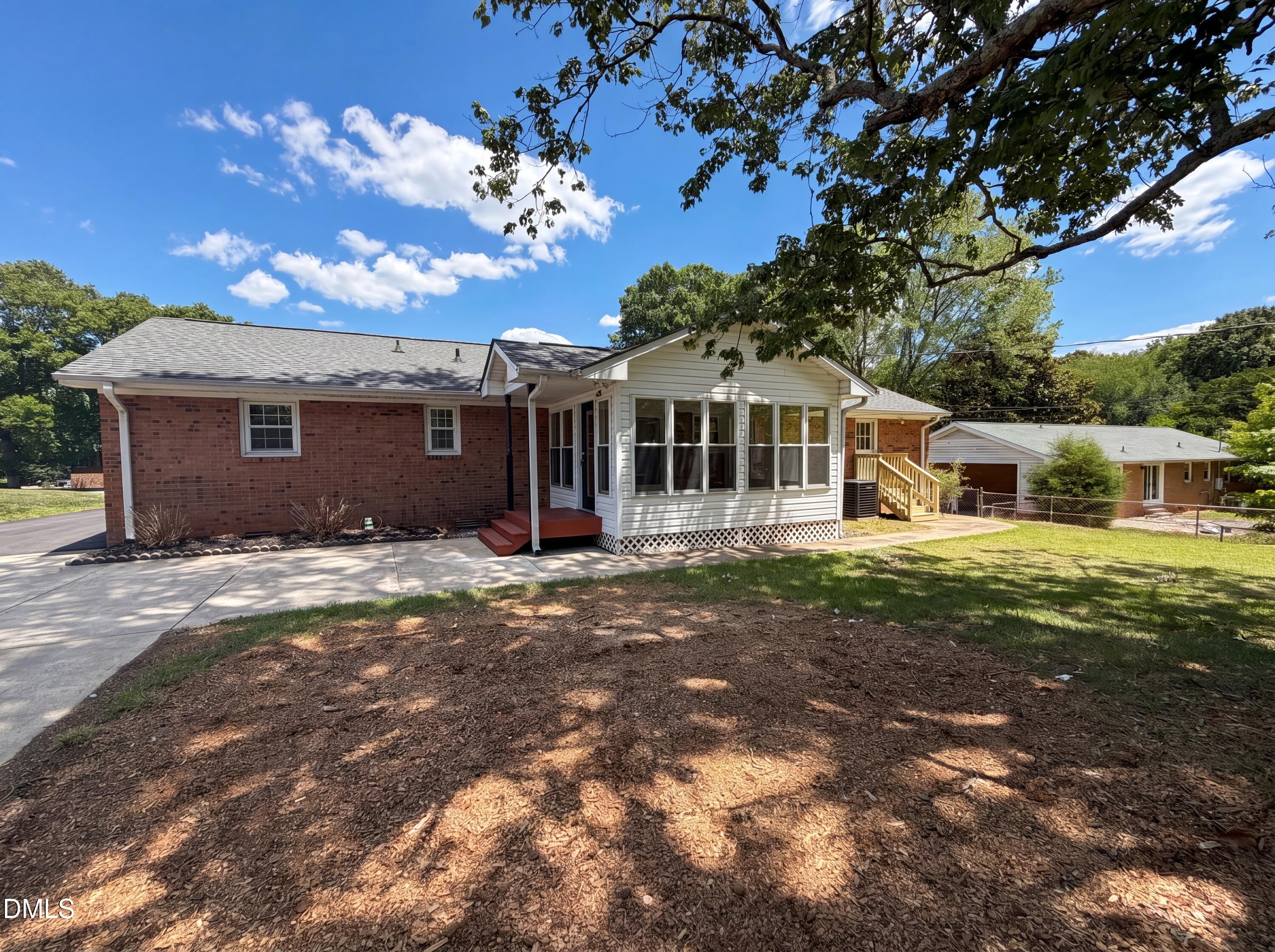 2611 Freemont Road Property Photo 5