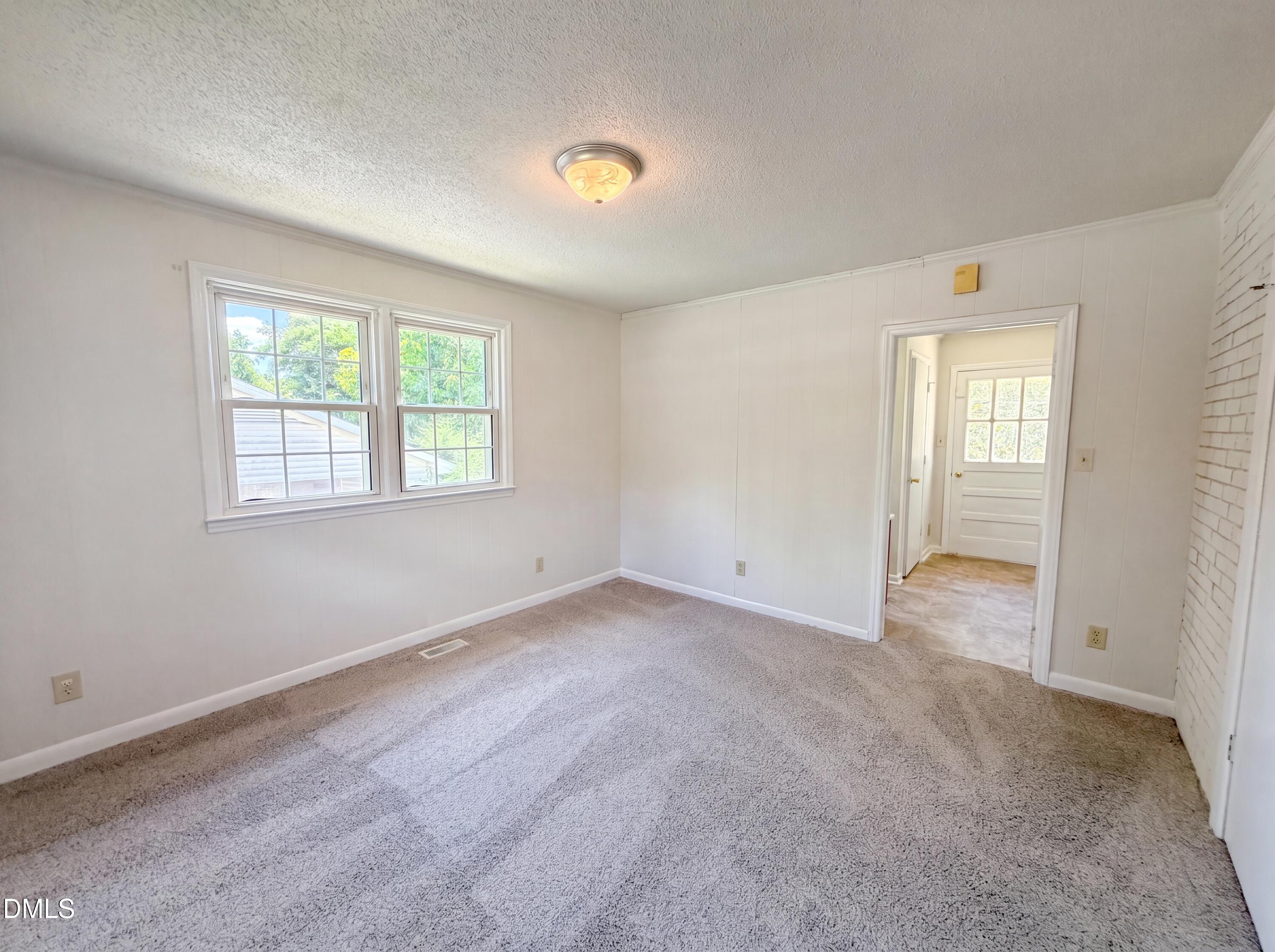 2611 Freemont Road Property Photo 8