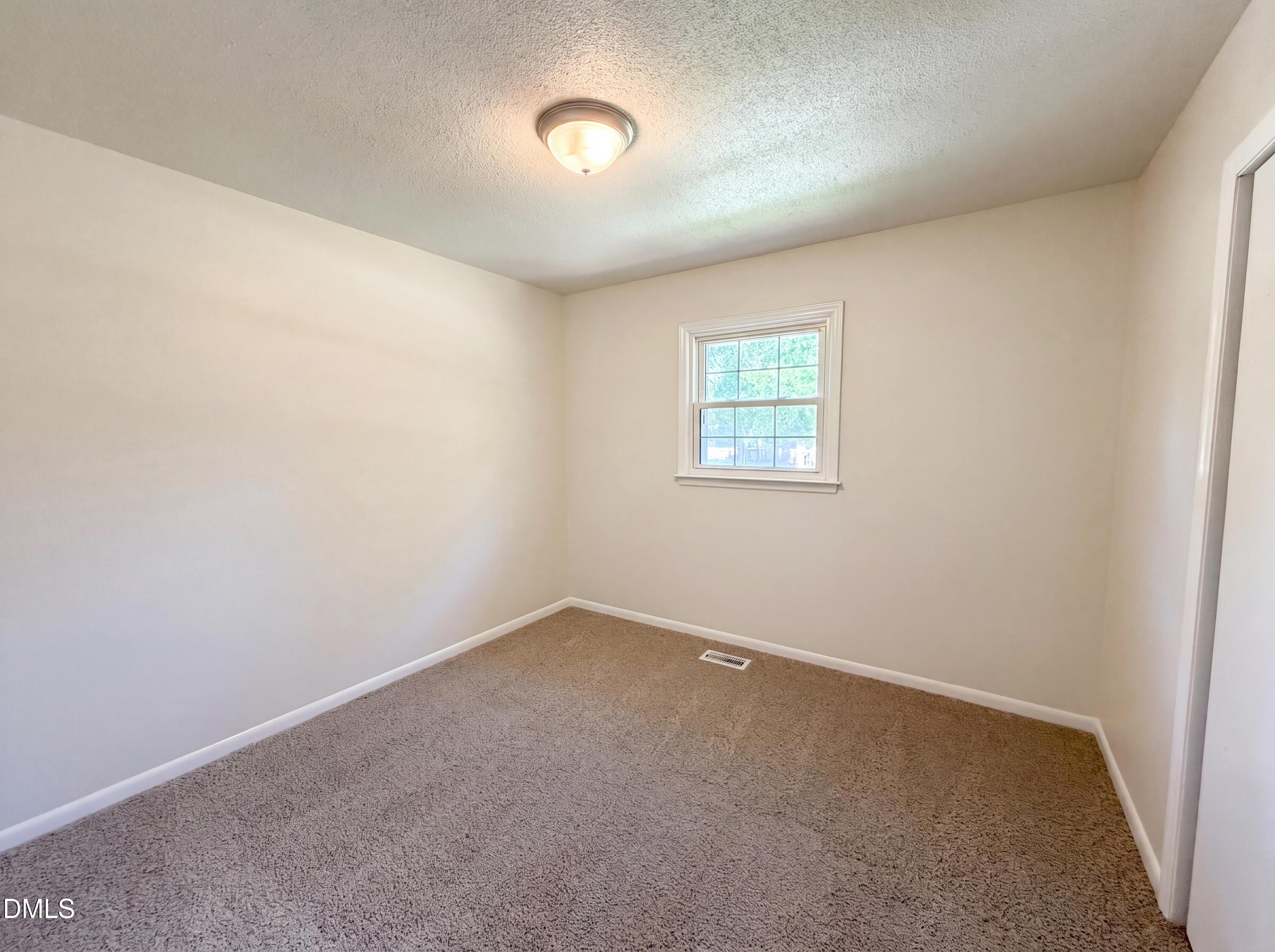 2611 Freemont Road Property Photo 9