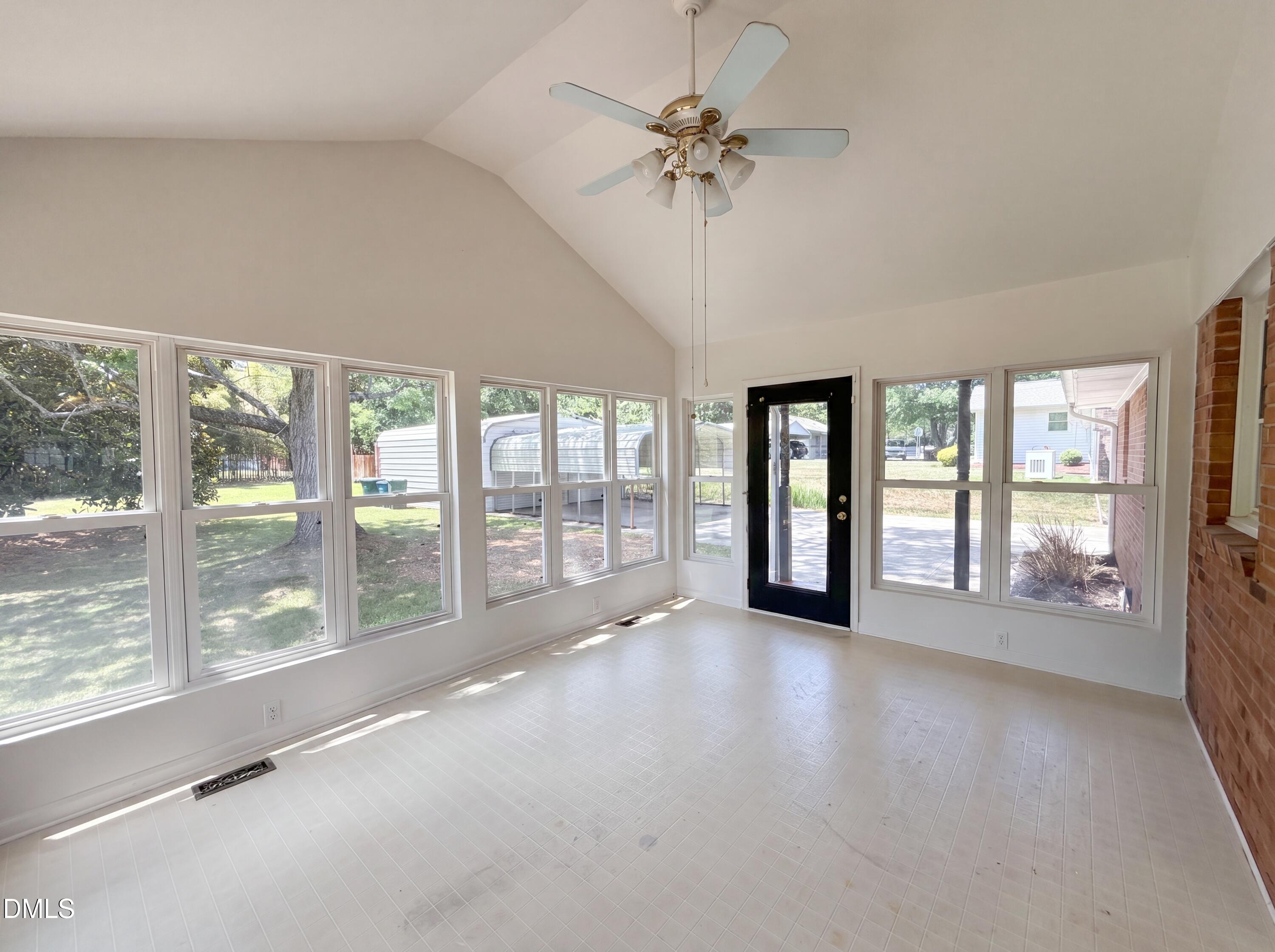 2611 Freemont Road Property Photo 15