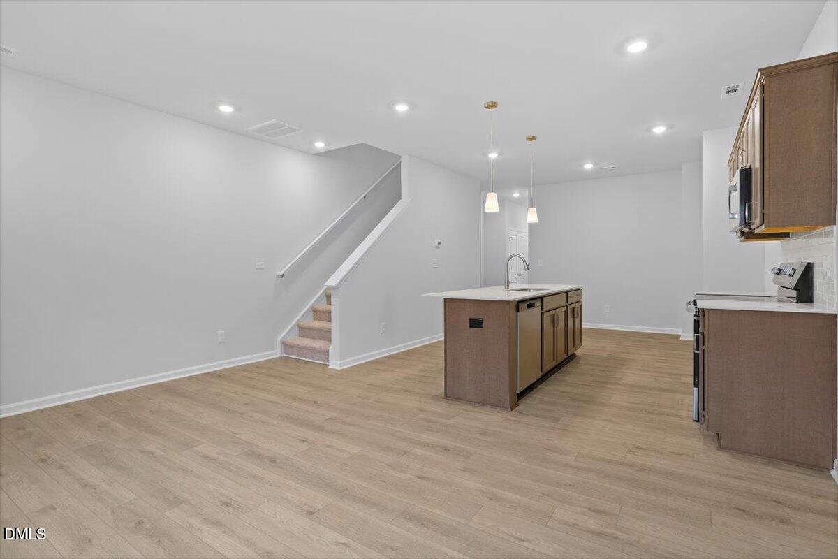 140 Blue Melody Avenue 272 Property Photo 5