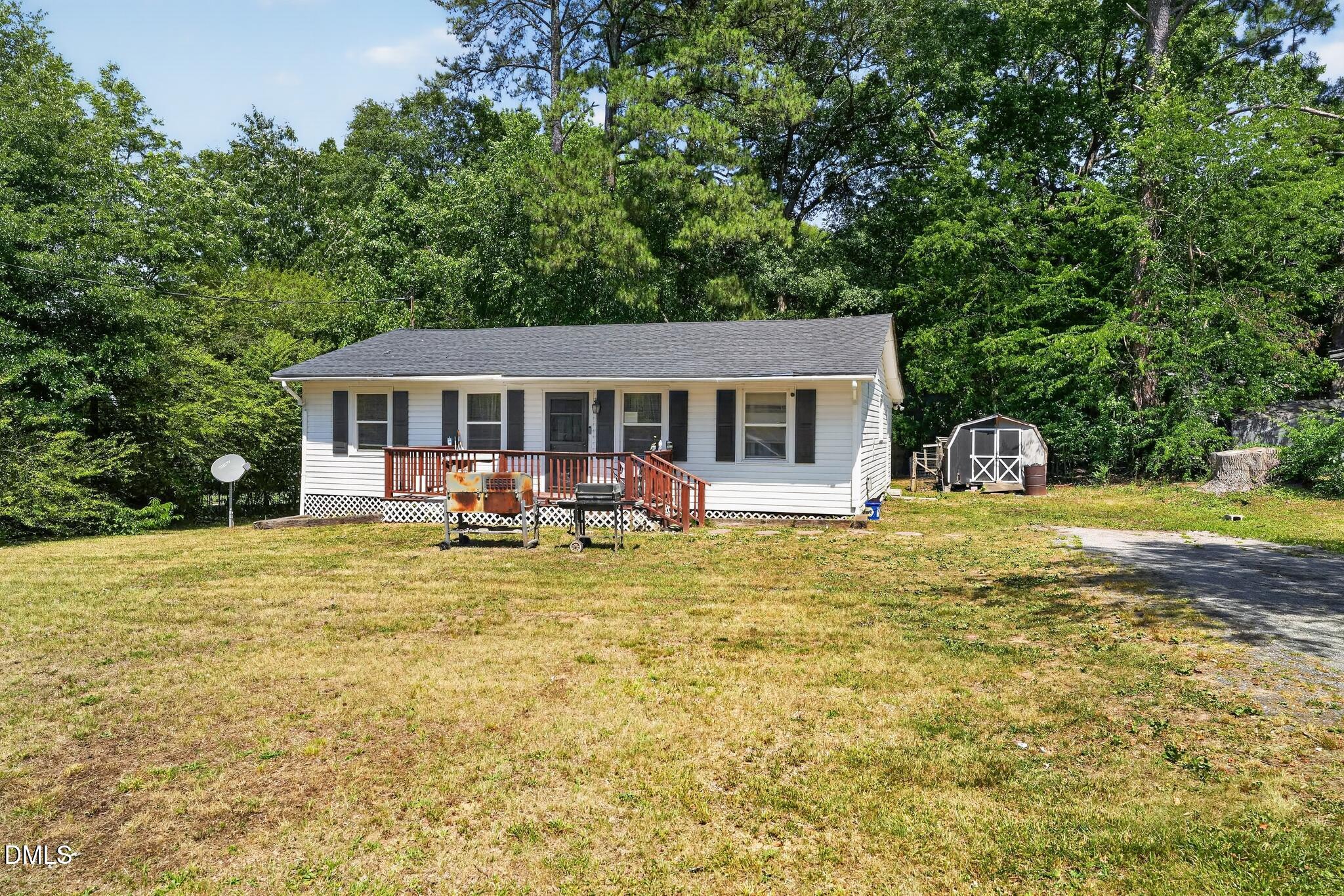 2912 Constance Avenue Property Photo 1