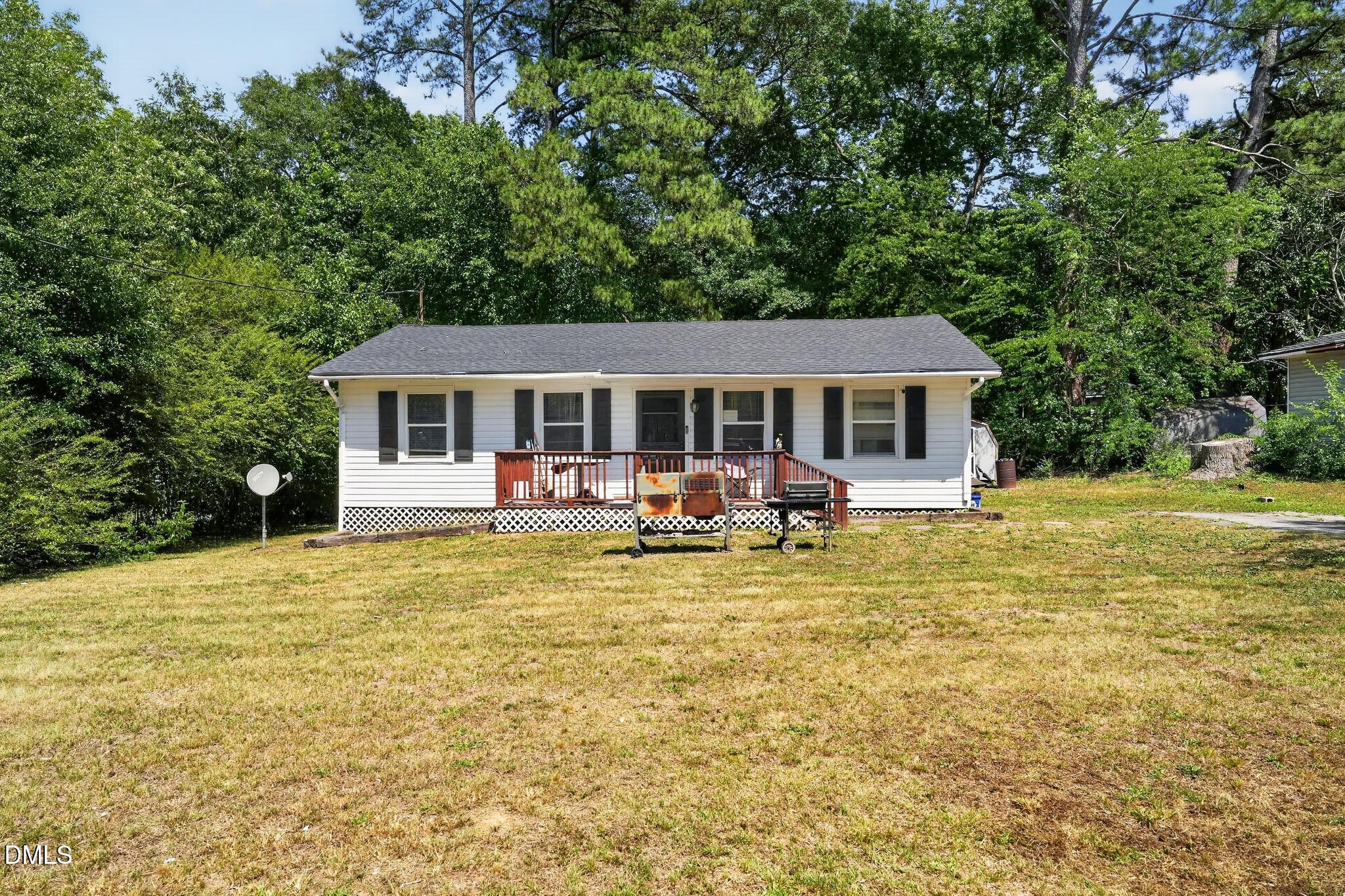 2912 Constance Avenue Property Photo 2