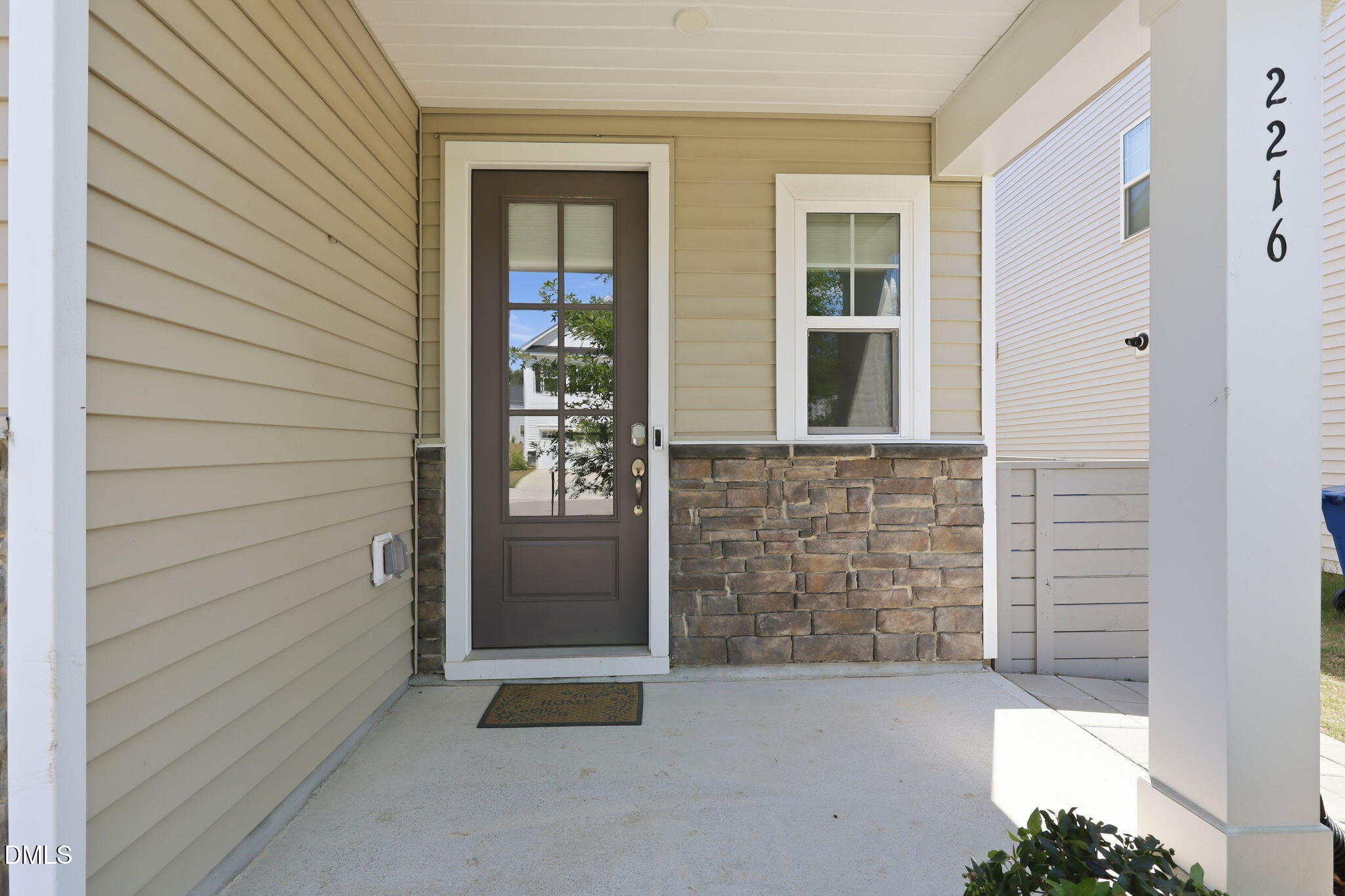 2216 Jollay Street Property Photo 4