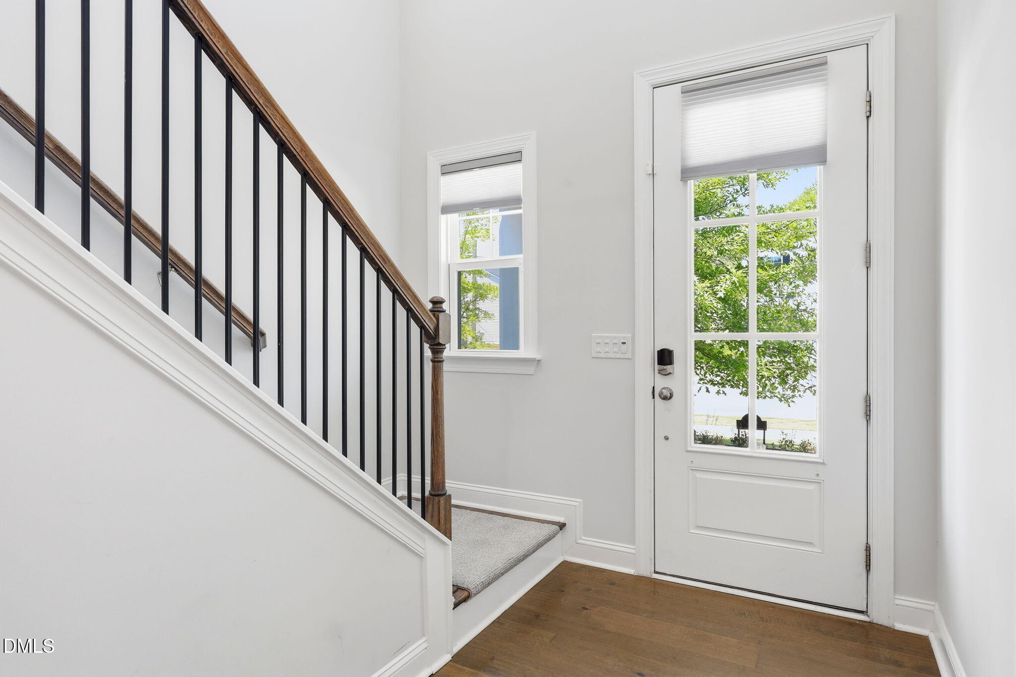 2216 Jollay Street Property Photo 5