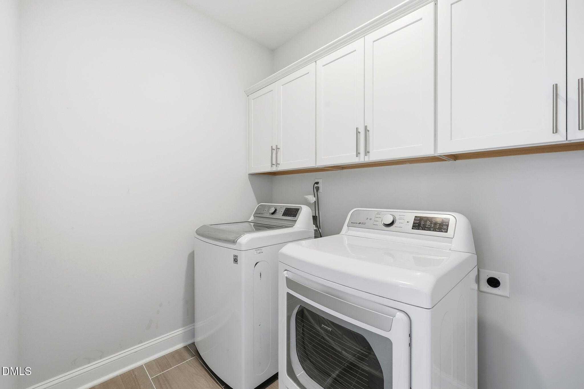 2216 Jollay Street Property Photo 32