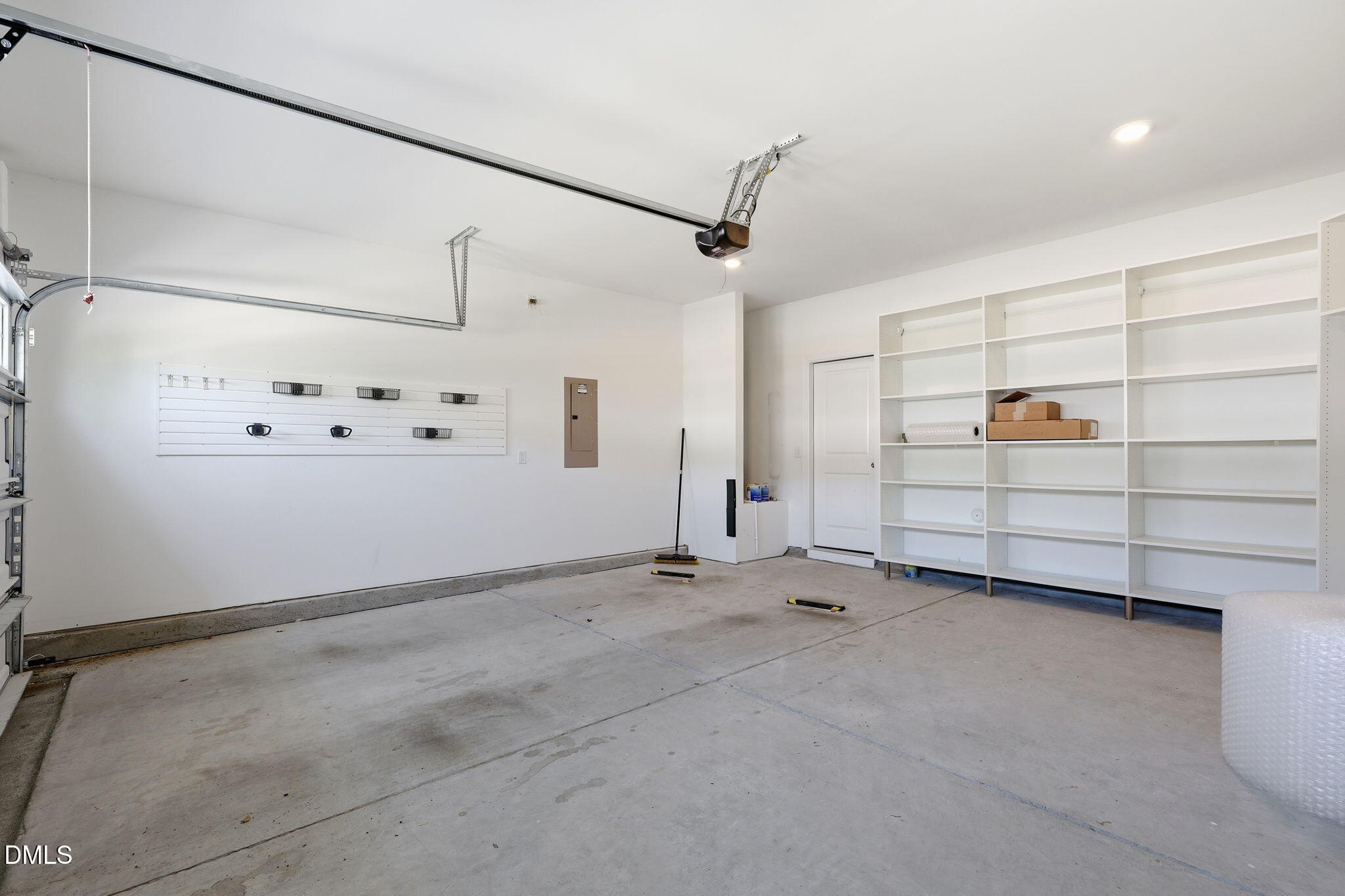 2216 Jollay Street Property Photo 33
