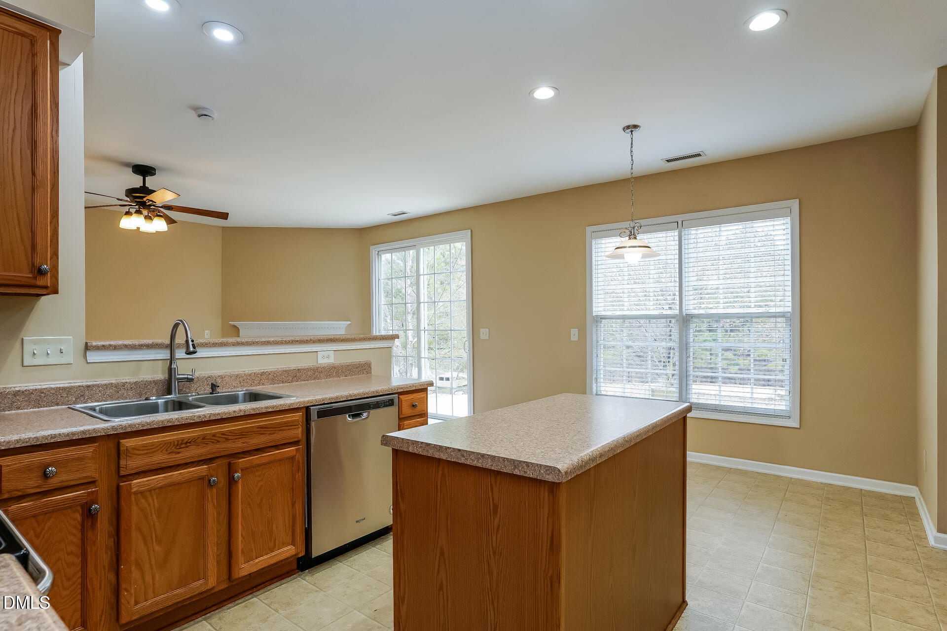 2279 Lazy River Drive Property Photo 7