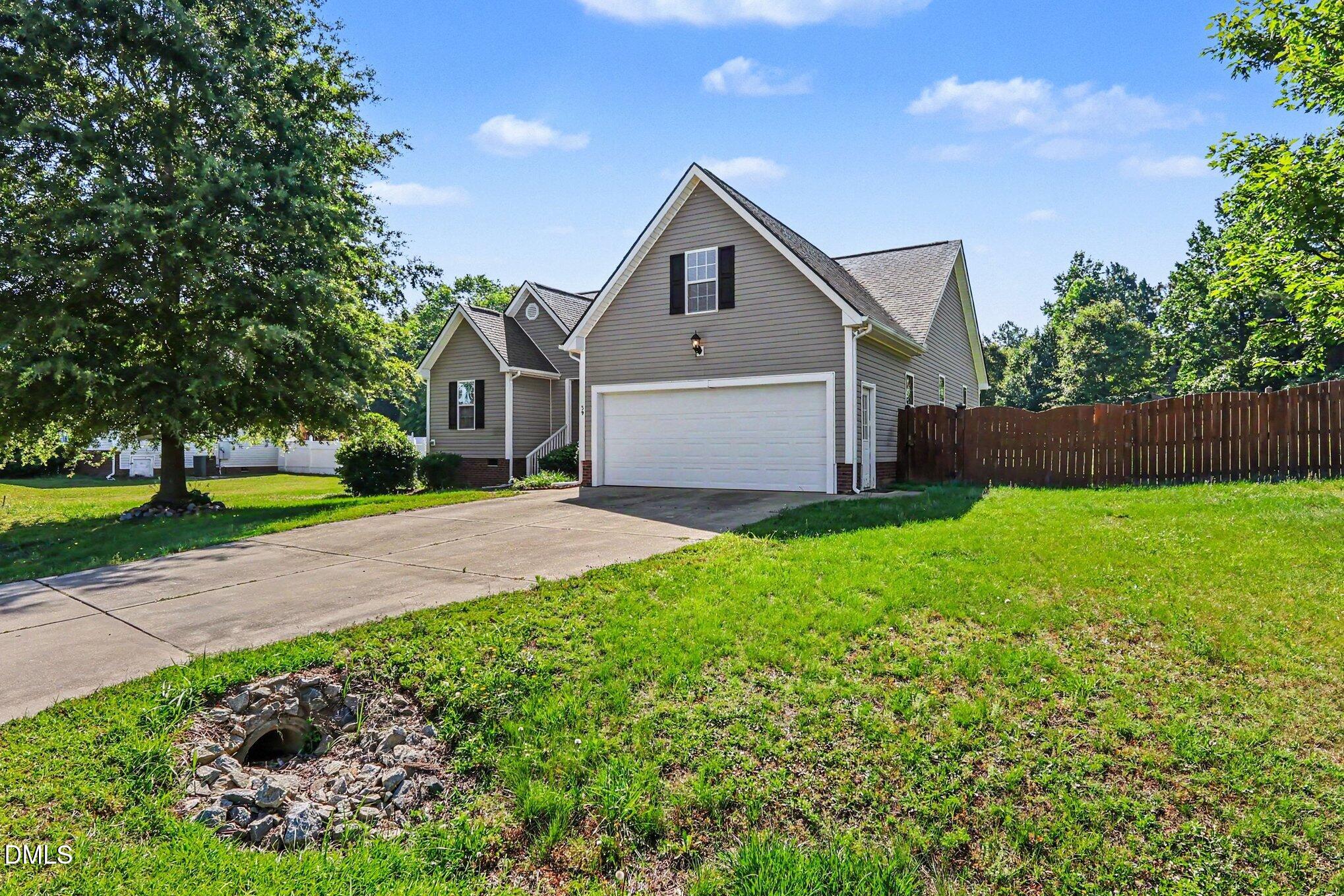 39 Buckhaven Drive Property Photo 3
