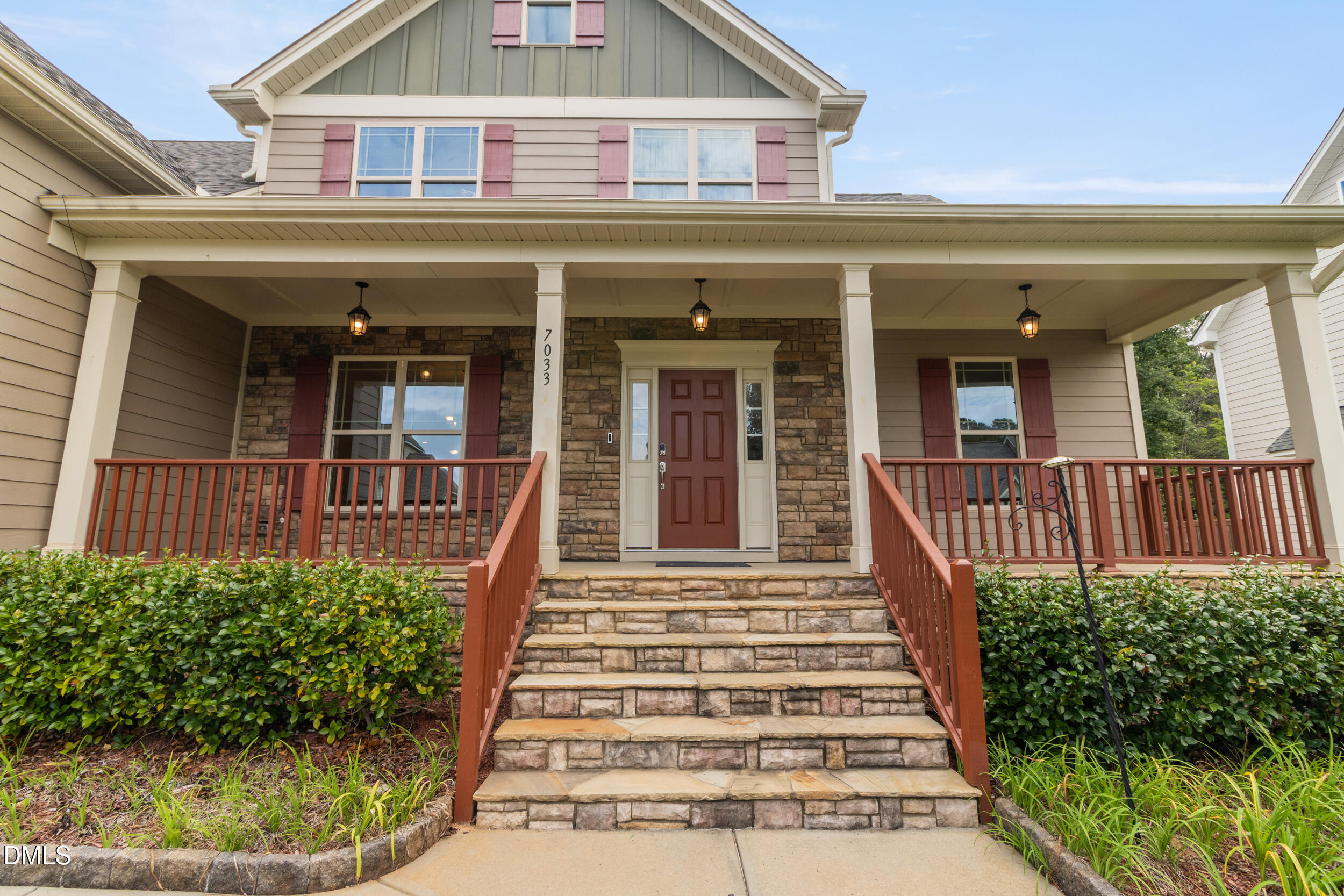 7033 Rex Road Property Photo 4