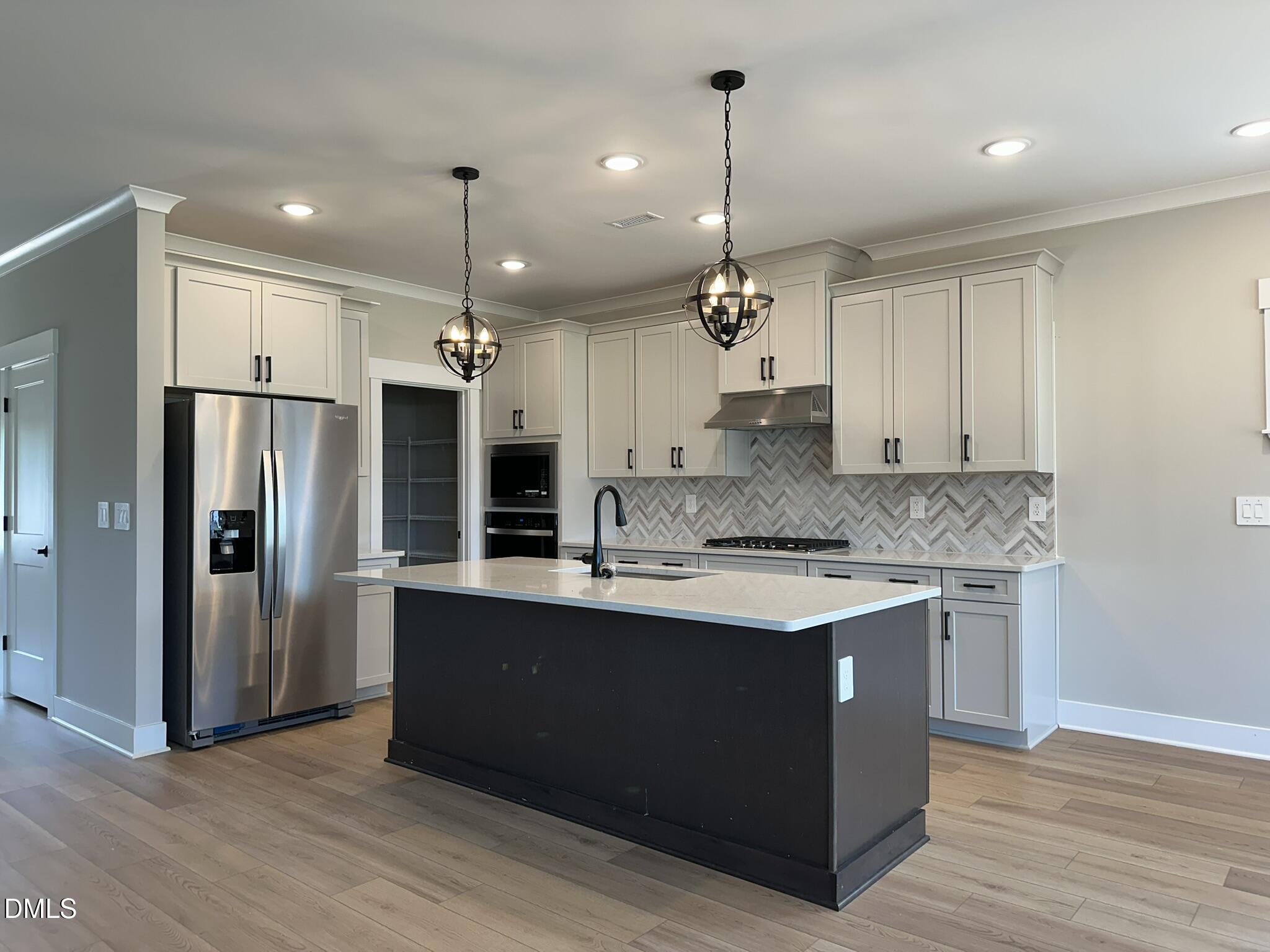12 Stradshire Court Property Photo 3