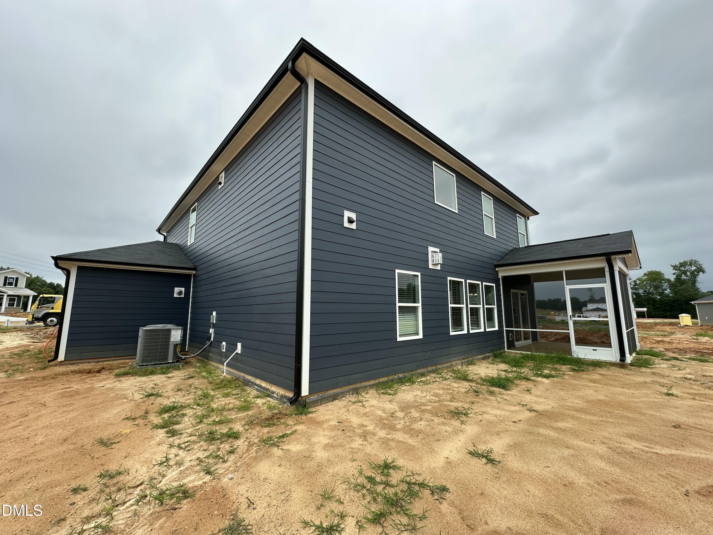 12 Stradshire Court Property Photo 4