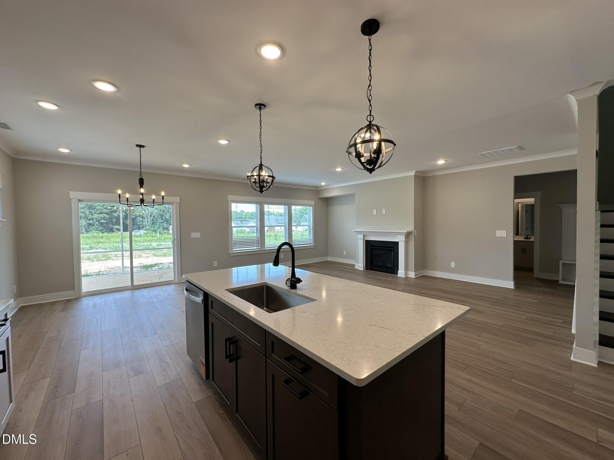 12 Stradshire Court Property Photo 4
