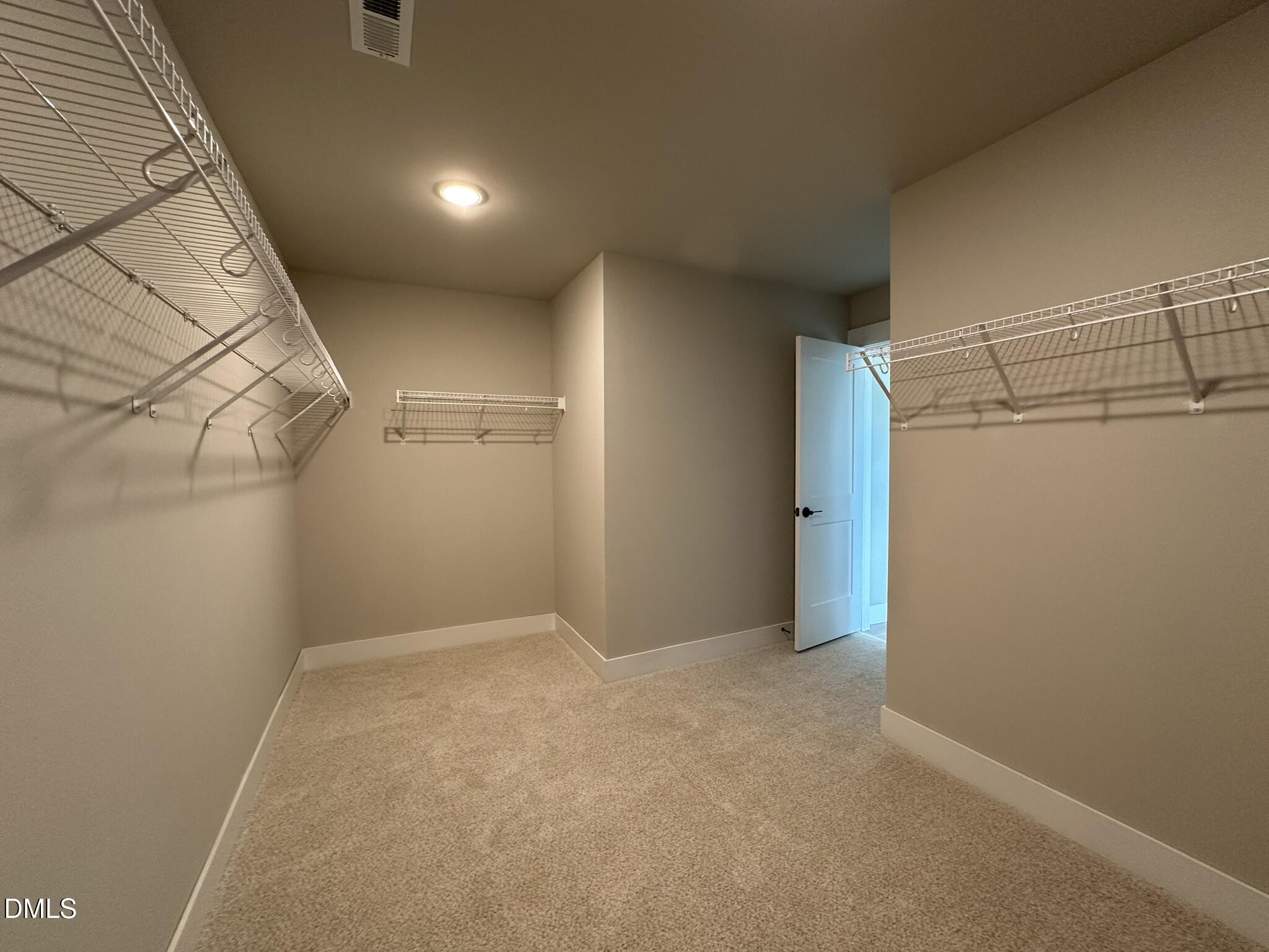 12 Stradshire Court Property Photo 8