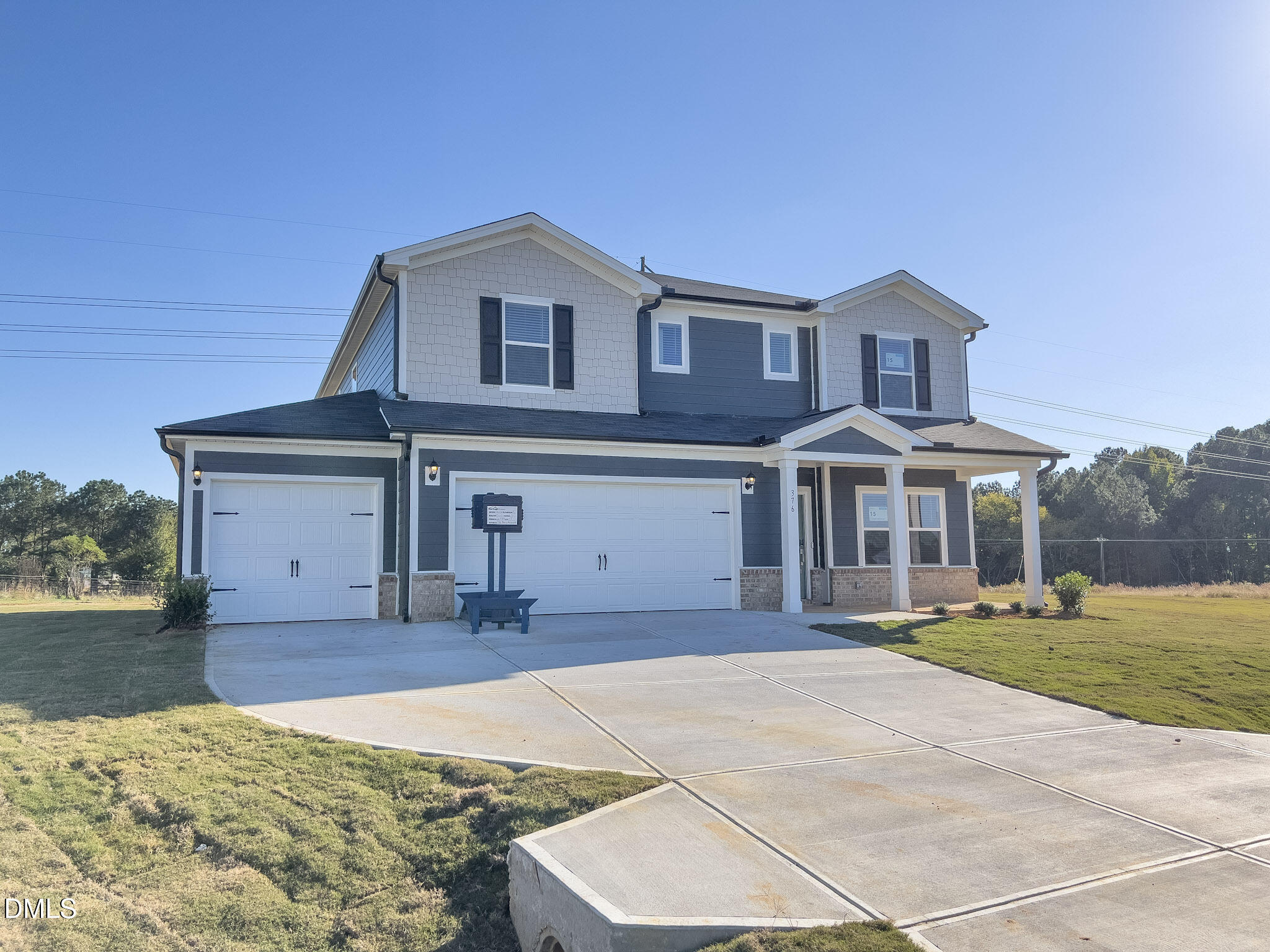 89 Stradshire Court Property Photo 2