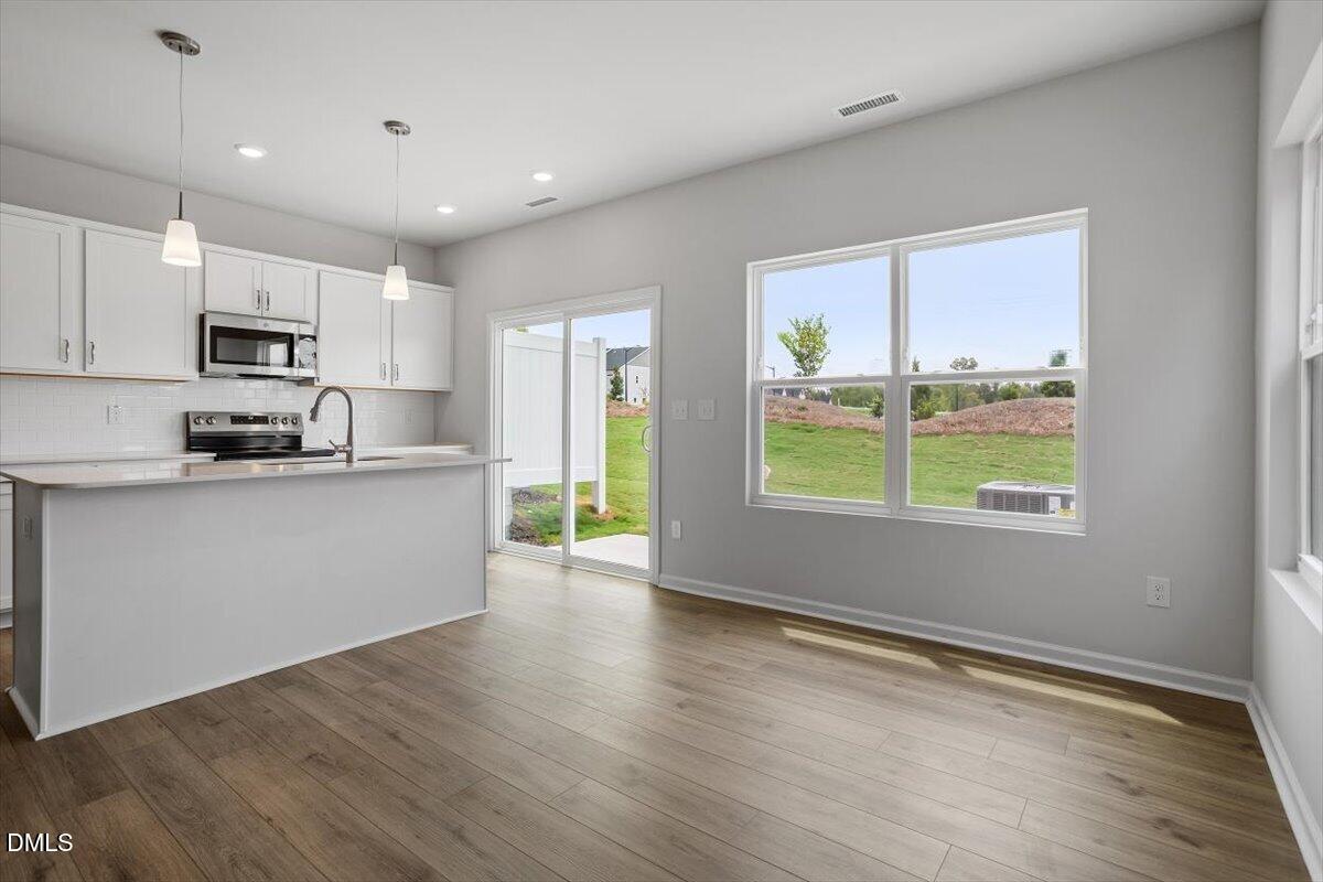 1062 Tea Rose Court 365 Property Photo 7