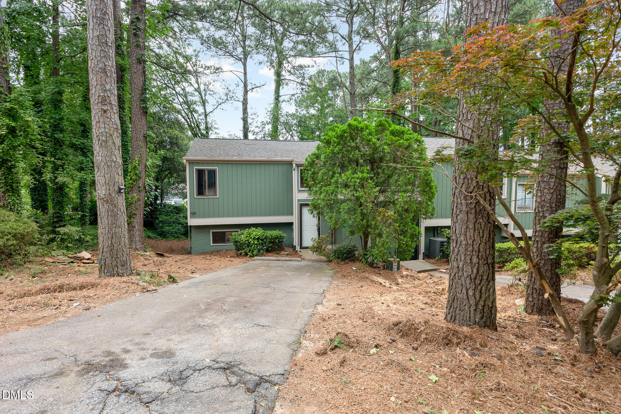 701 Godwin Court Property Photo 1