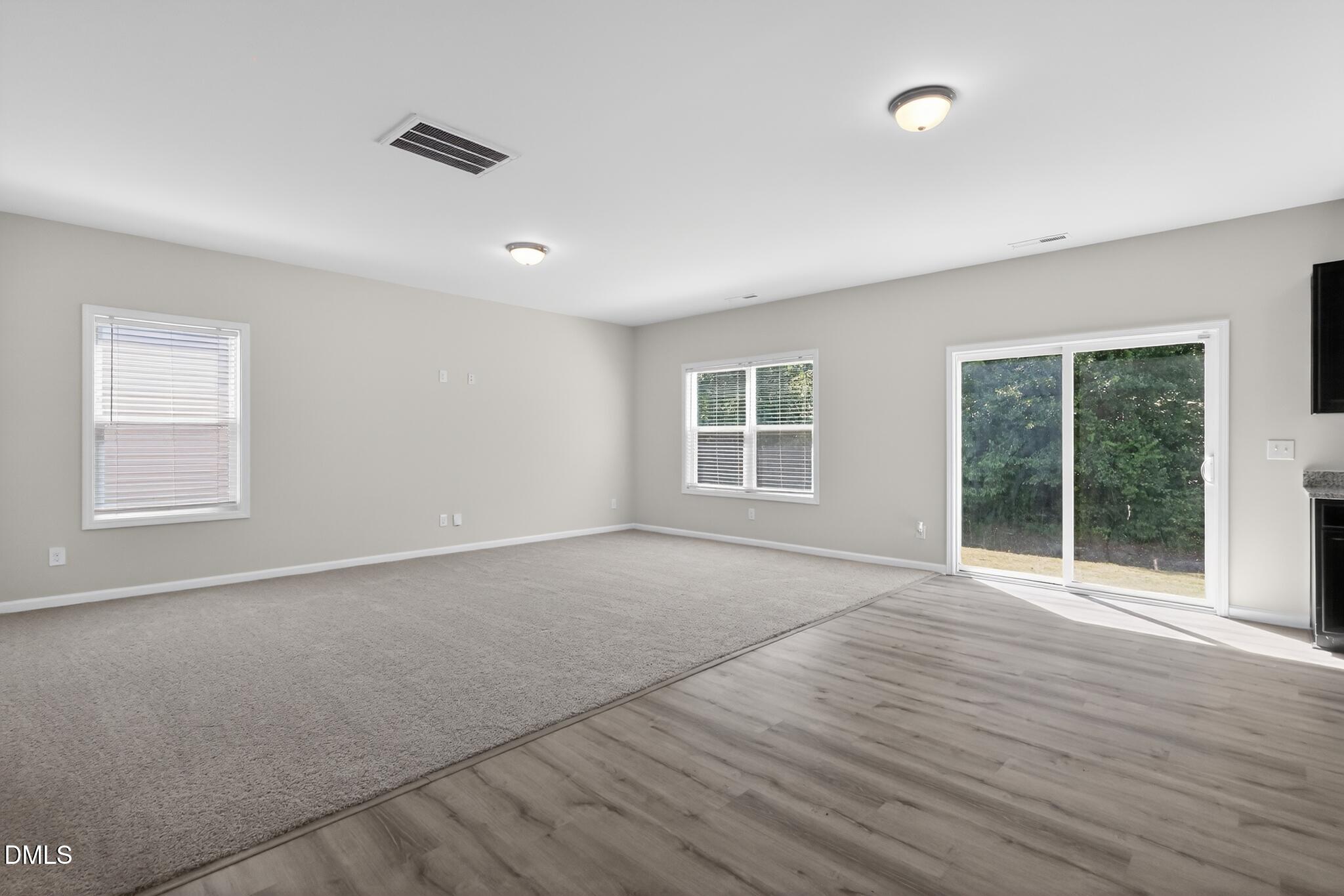 933 Stolls Lane Property Photo 10