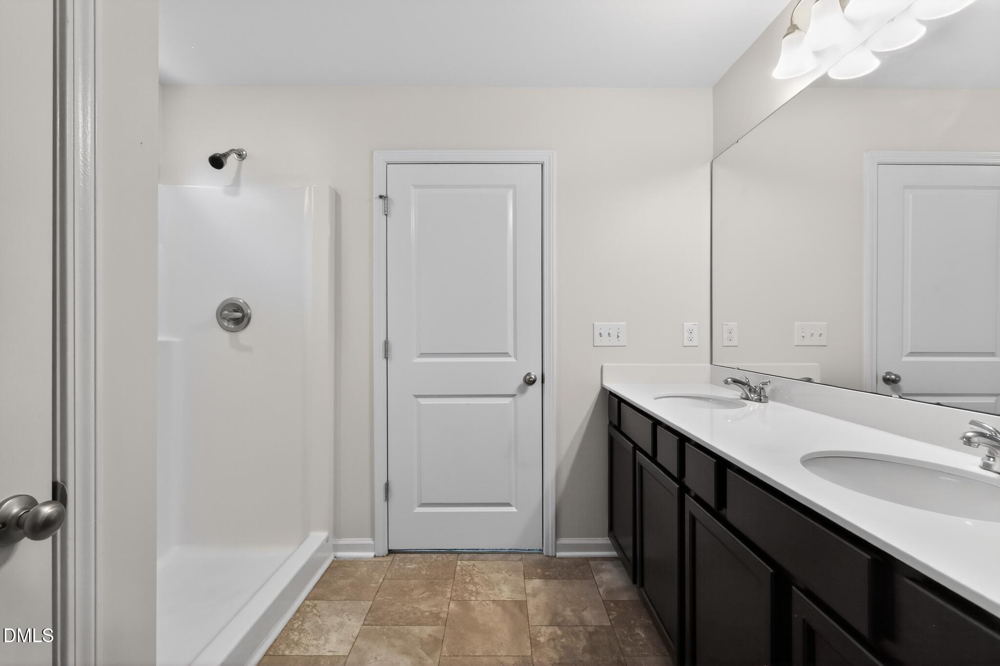 933 Stolls Lane Property Photo 13