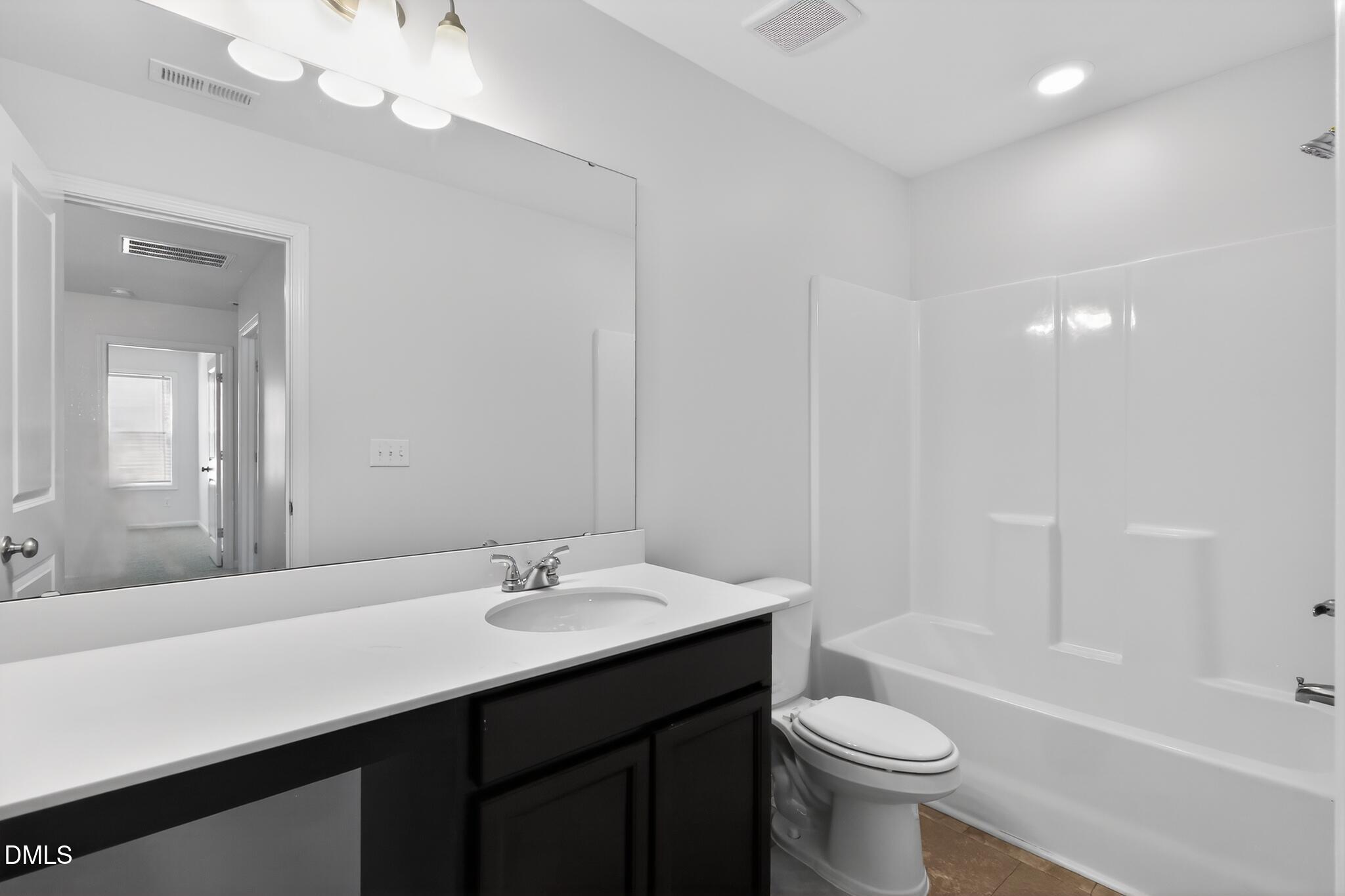933 Stolls Lane Property Photo 14