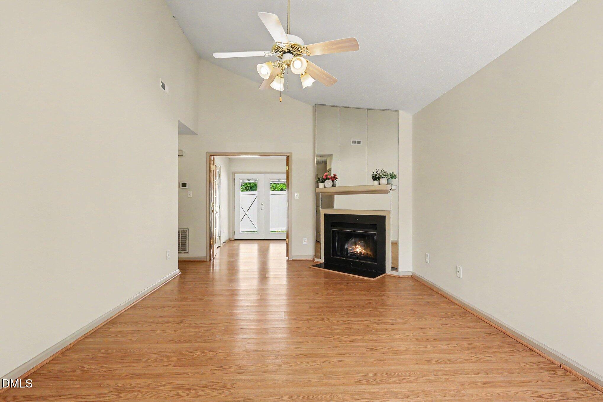 5029 Avenida Del Sol Drive Property Photo 10