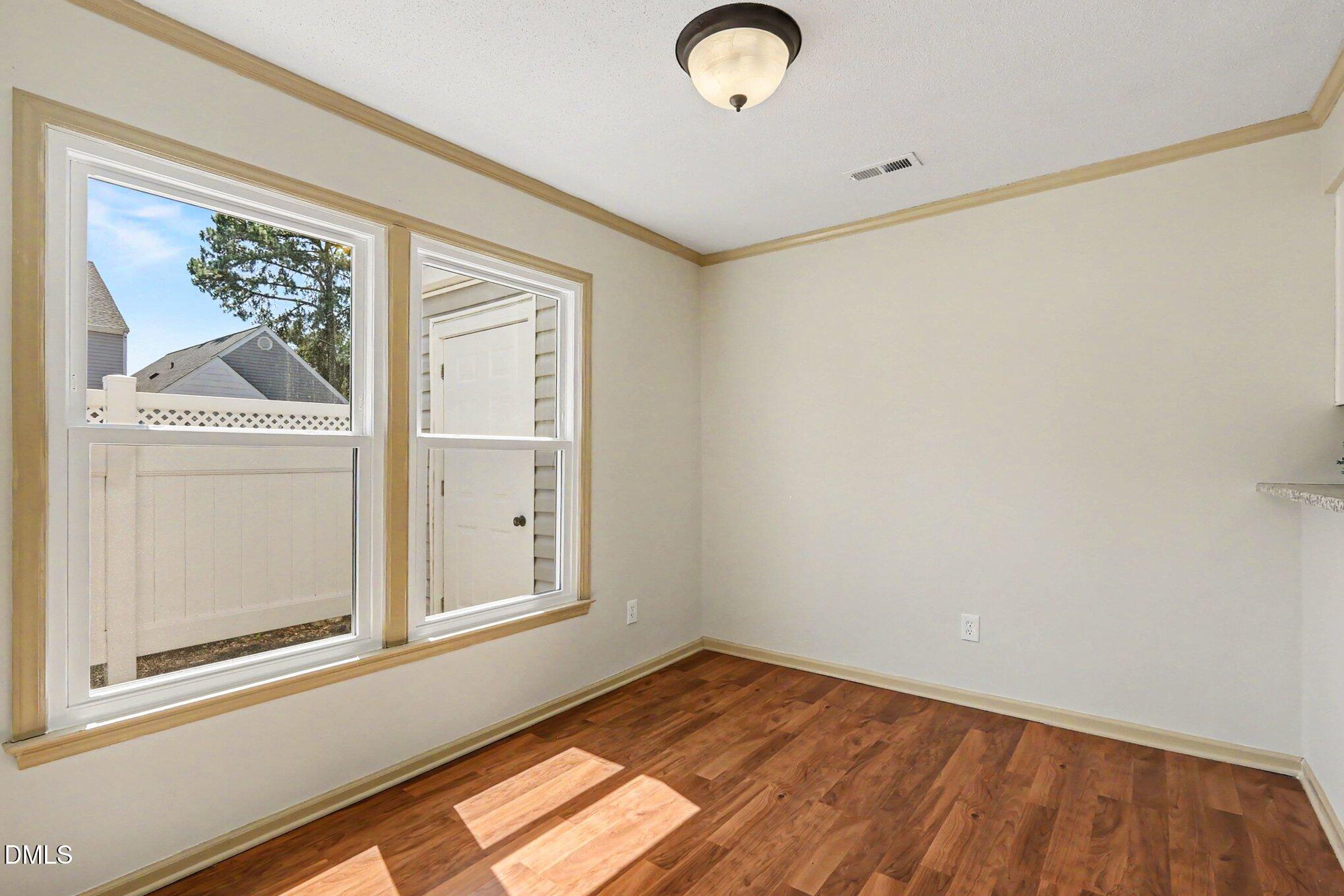 5029 Avenida Del Sol Drive Property Photo 16