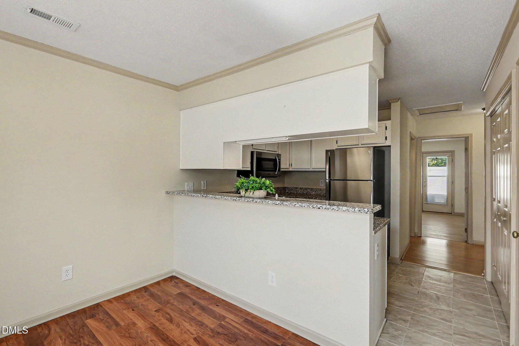 5029 Avenida Del Sol Drive Property Photo 17