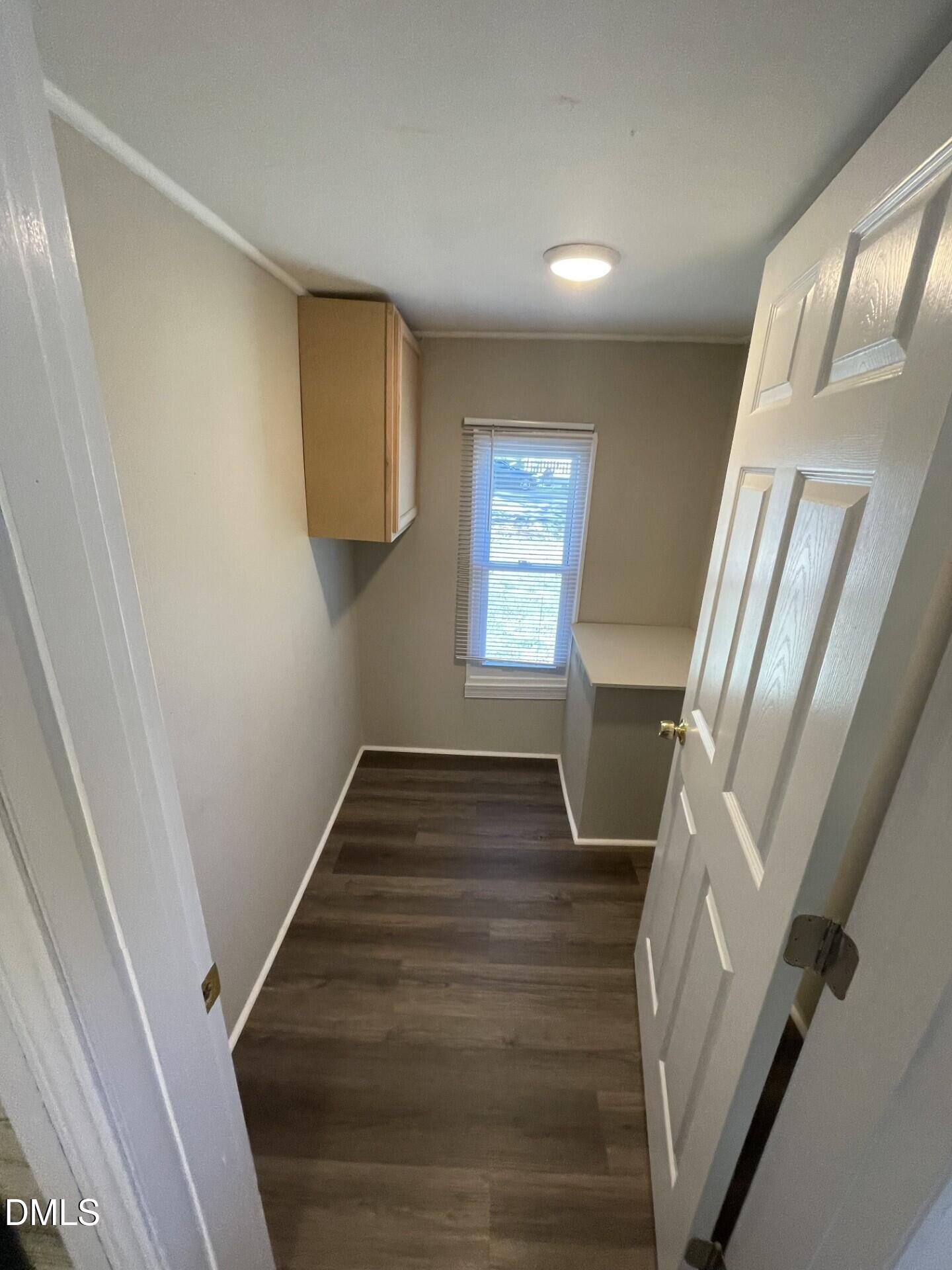 322 E Perry Avenue Property Photo 11