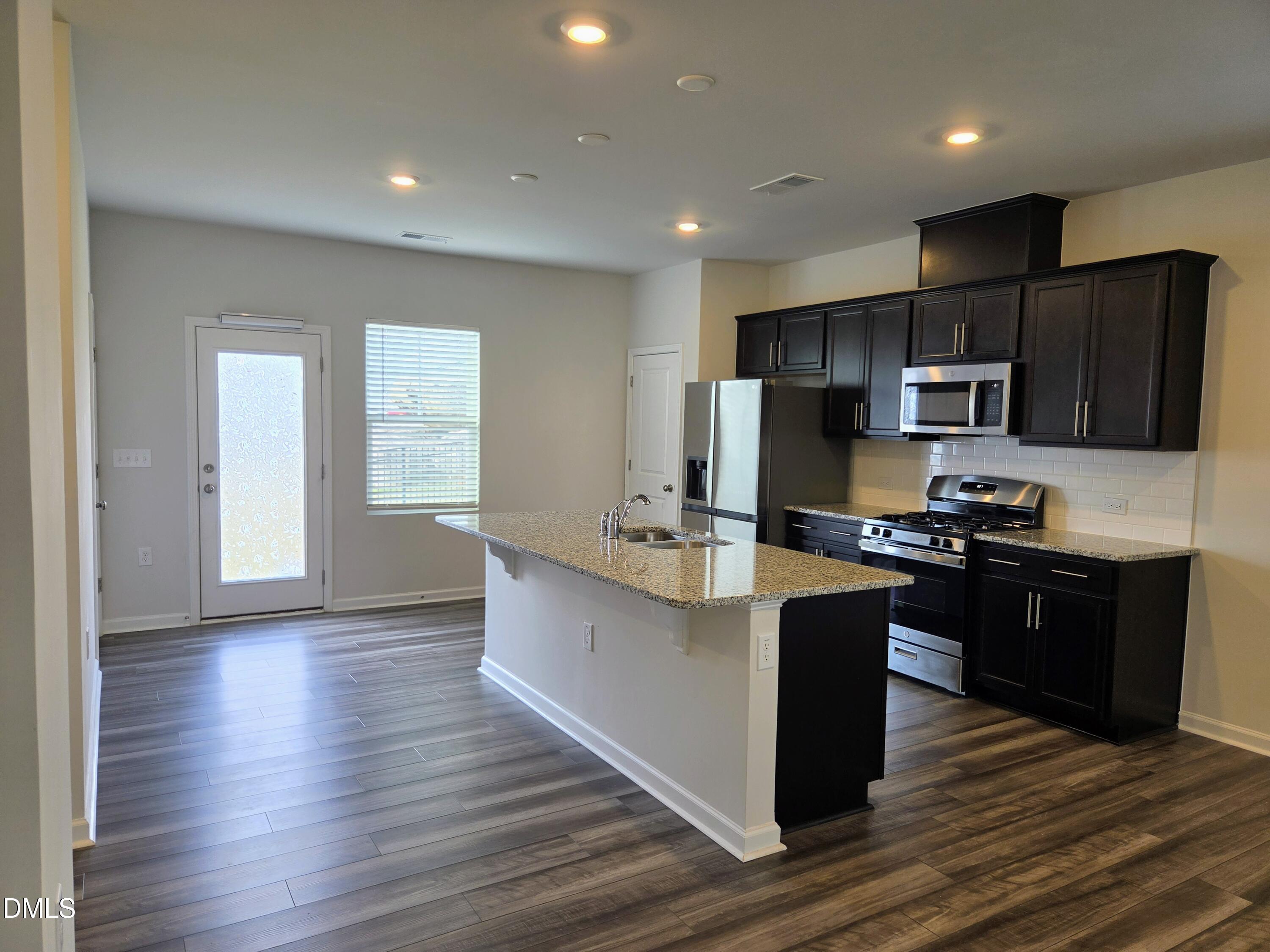 5061 Microcline Trail Property Photo 7