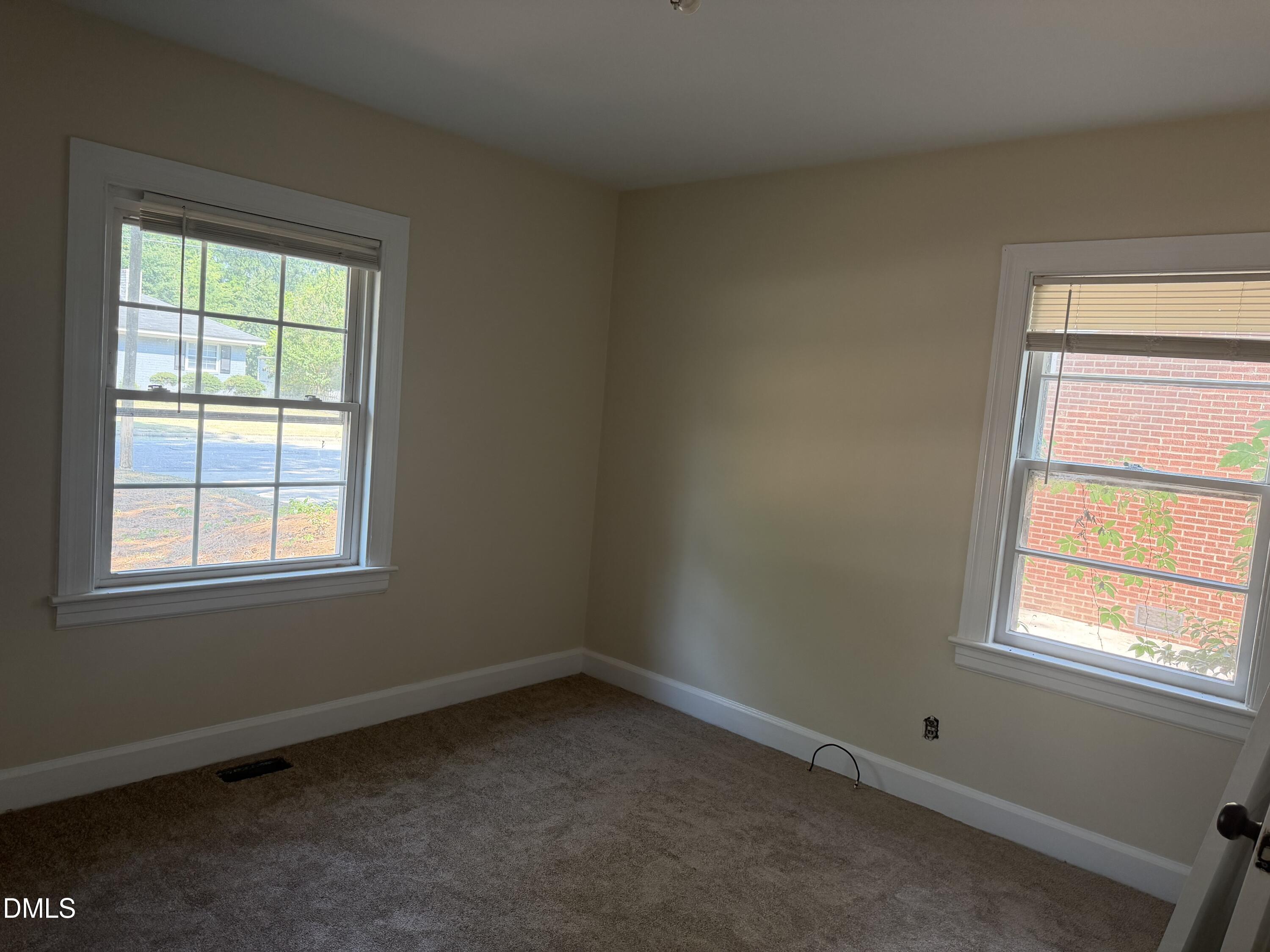 305 Dewey Street Sw Property Photo 8