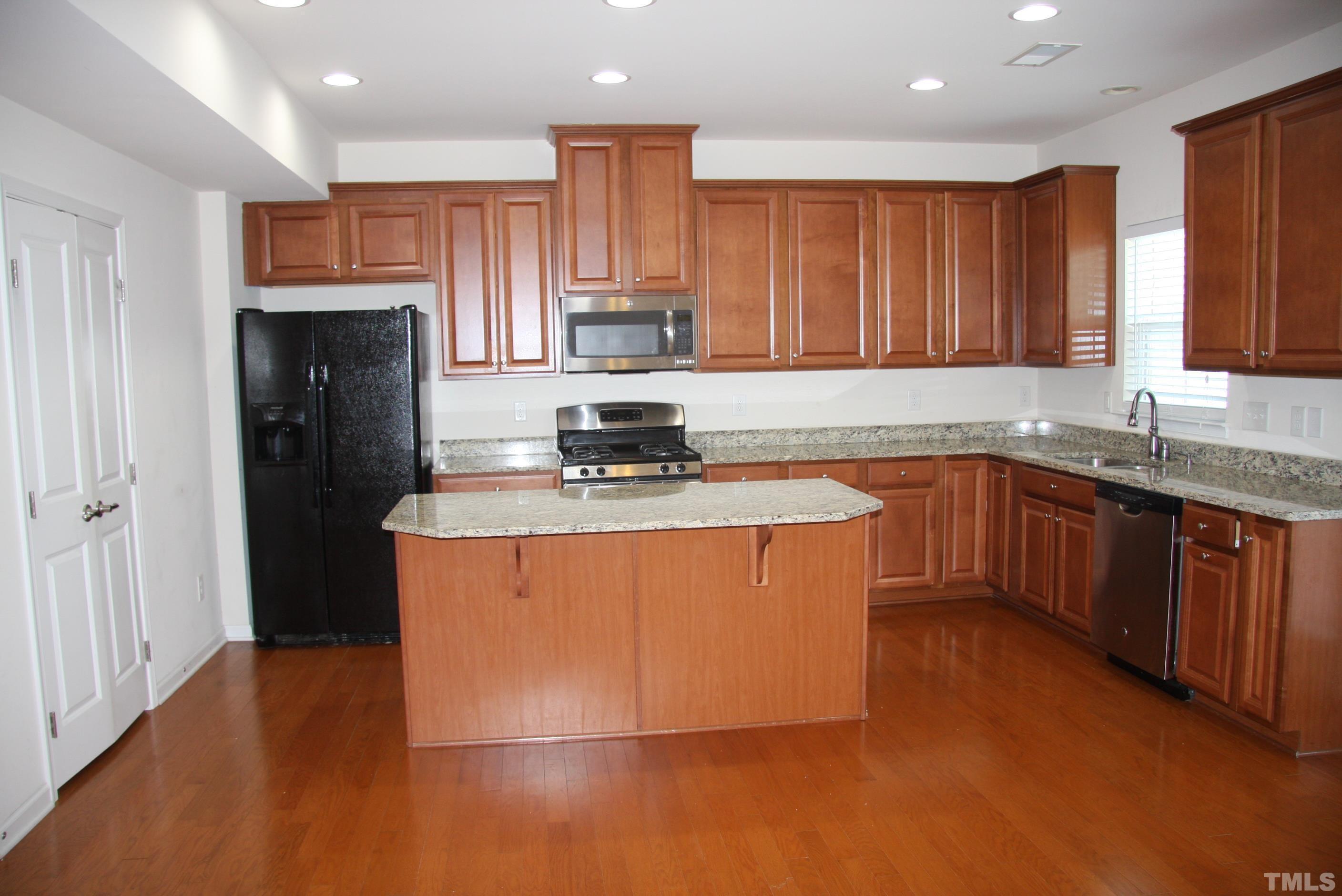 1012 Semora Lane Property Photo 5