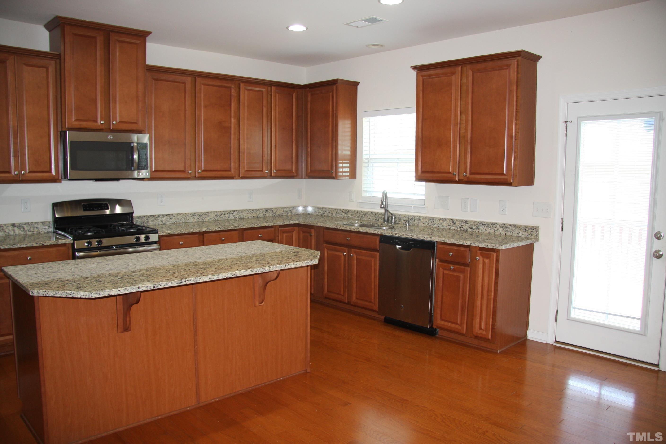 1012 Semora Lane Property Photo 6