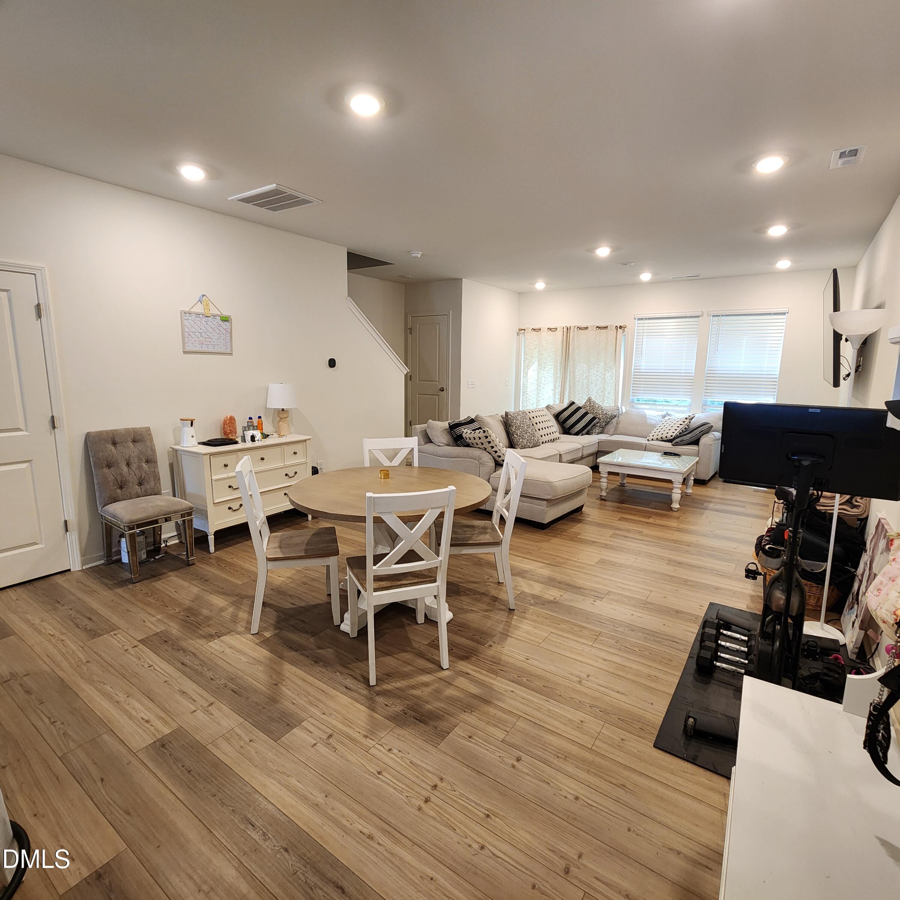 3002 Spline Circle Property Photo 7