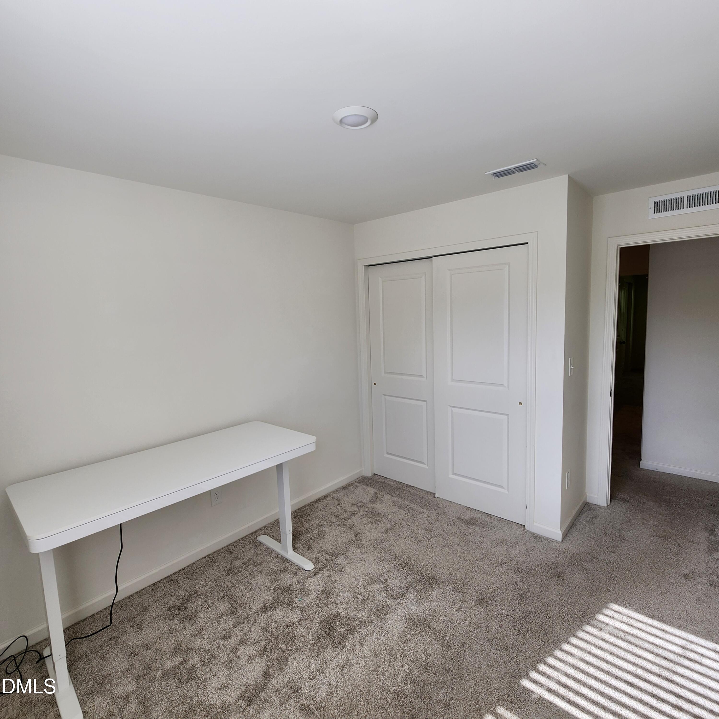 3002 Spline Circle Property Photo 24