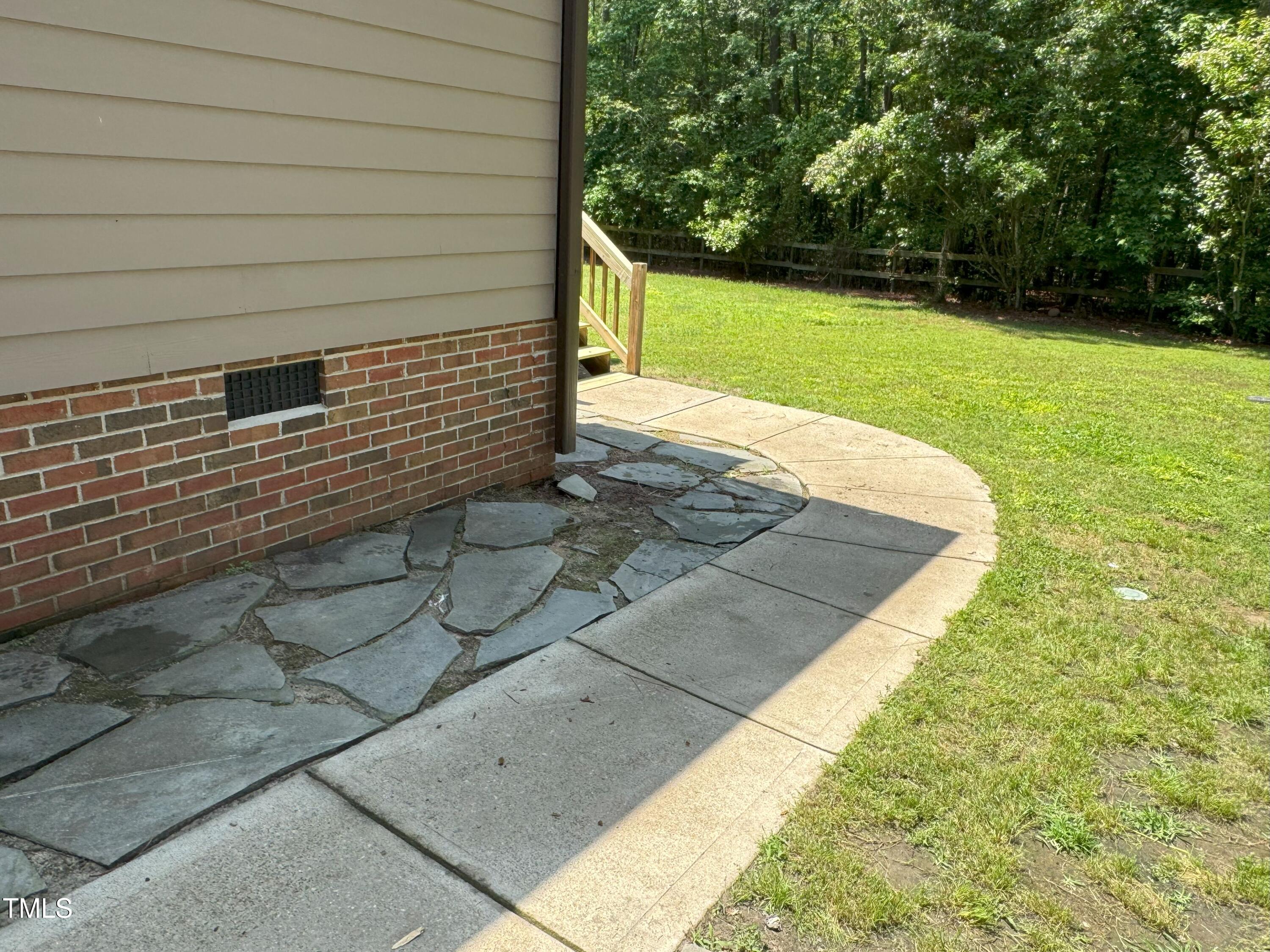 105 Perry Lane Property Photo 37