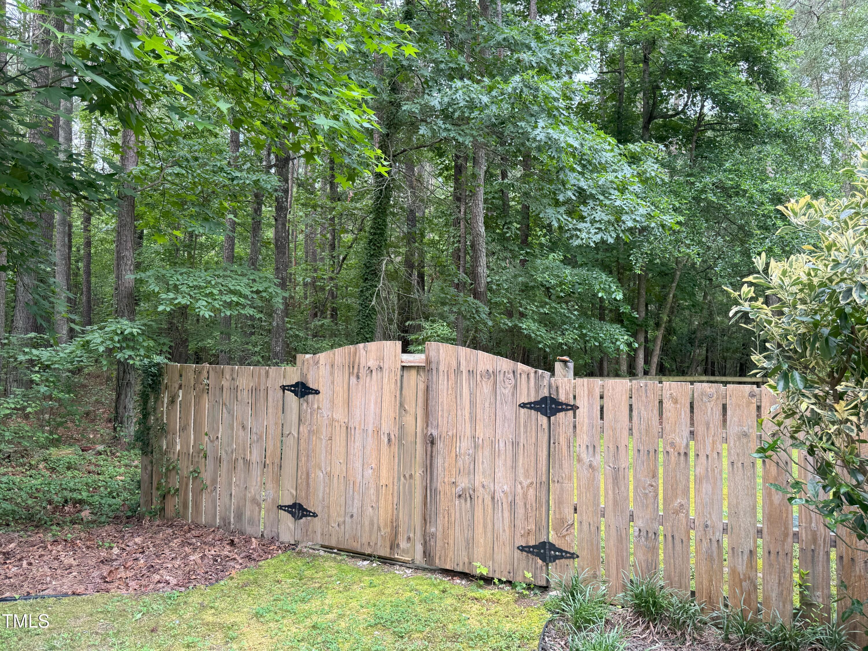 105 Perry Lane Property Photo 40