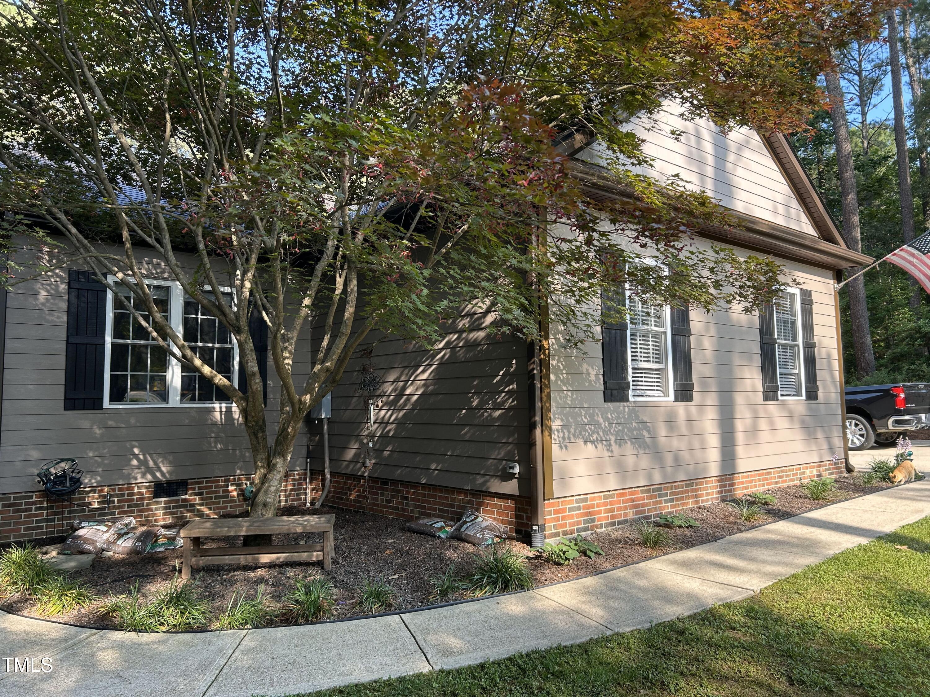 105 Perry Lane Property Photo 43