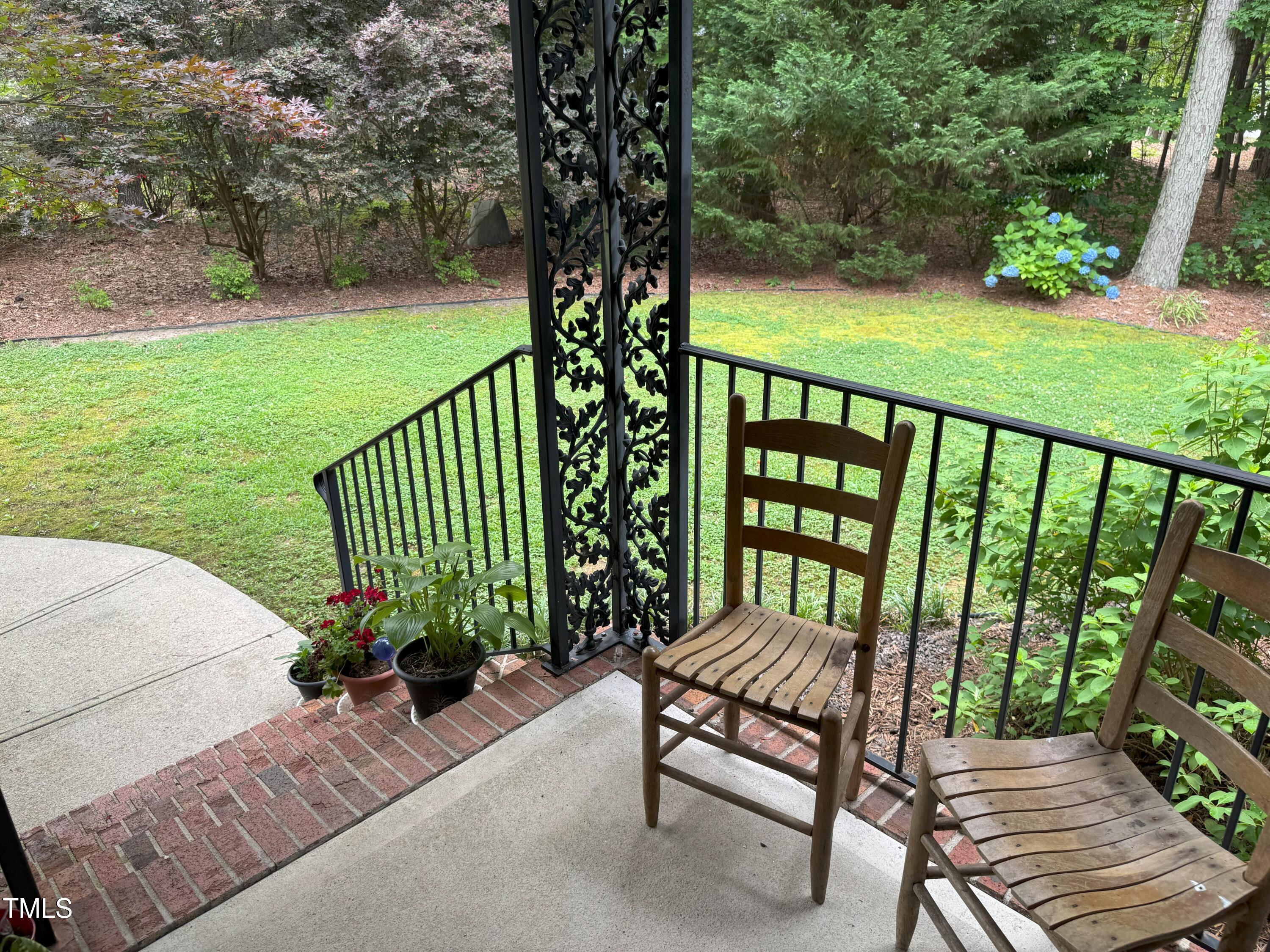 105 Perry Lane Property Photo 44