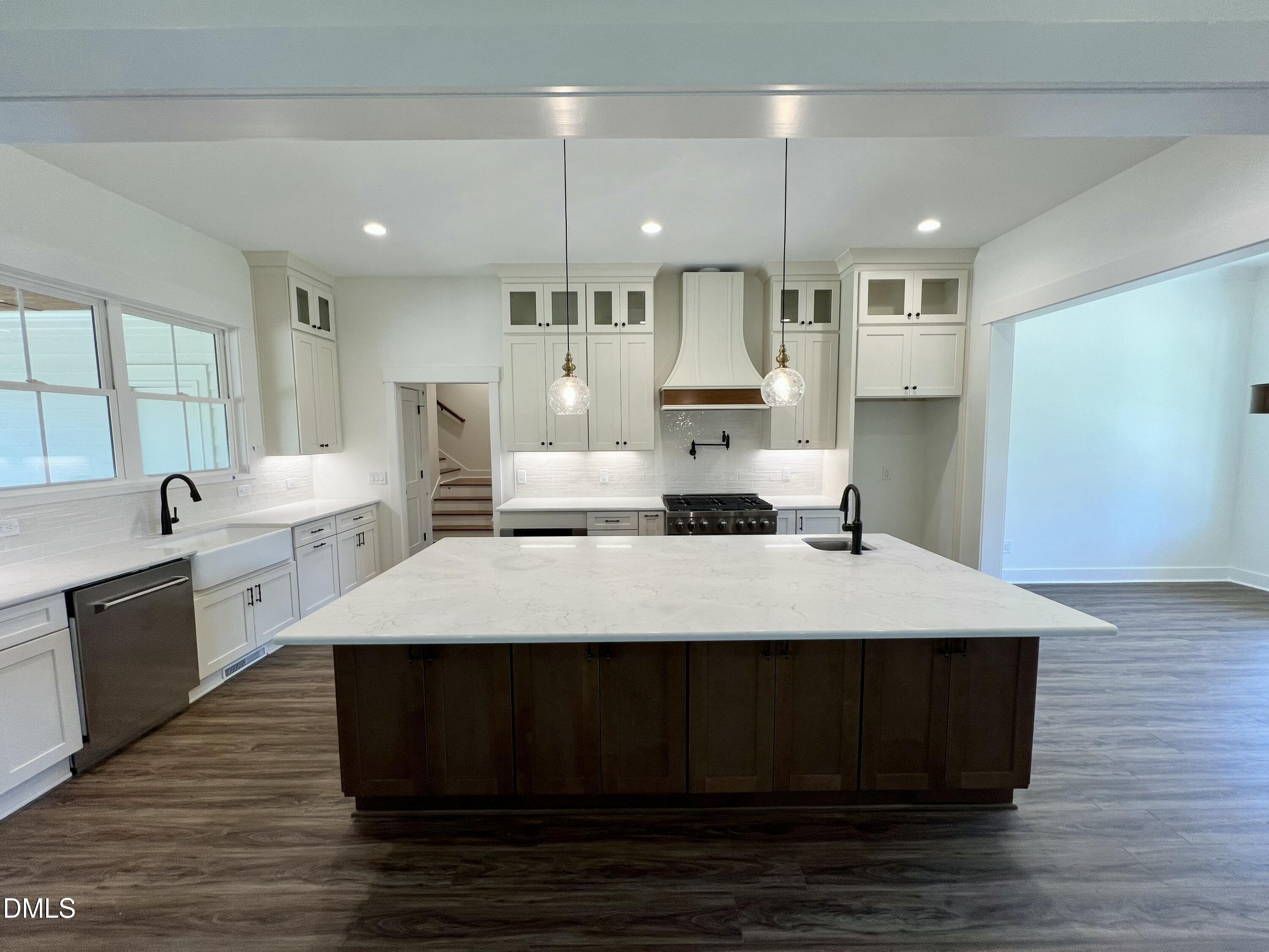 1104 Elevation Road Property Photo 6