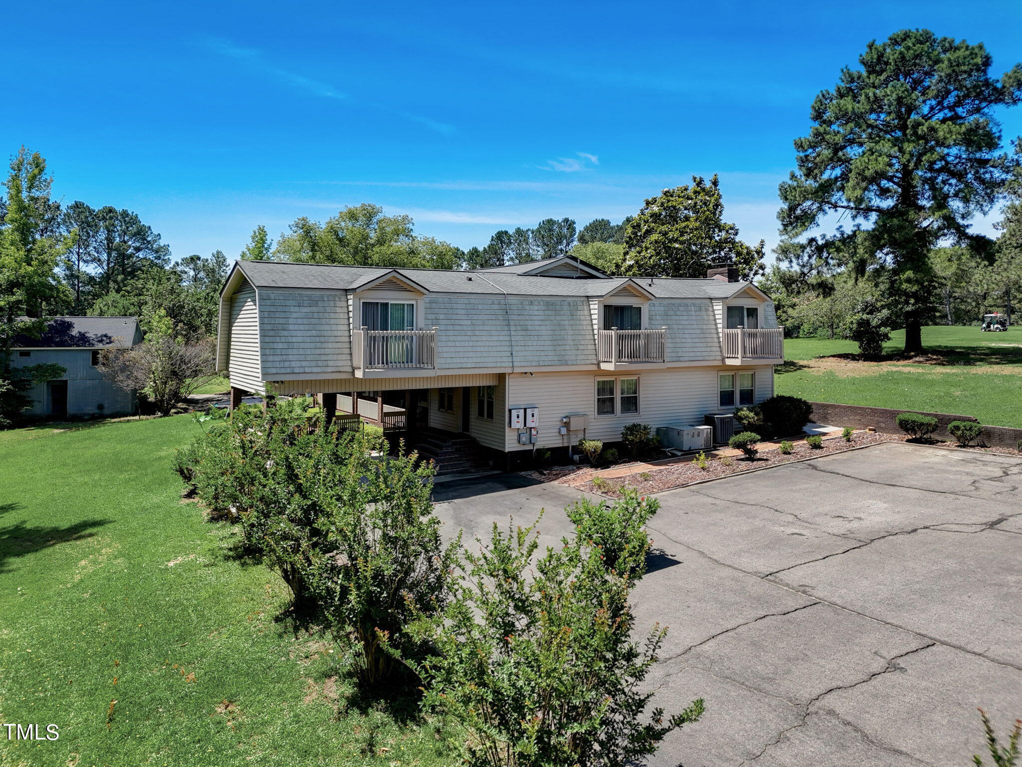 76 Traceway N Property Photo 28