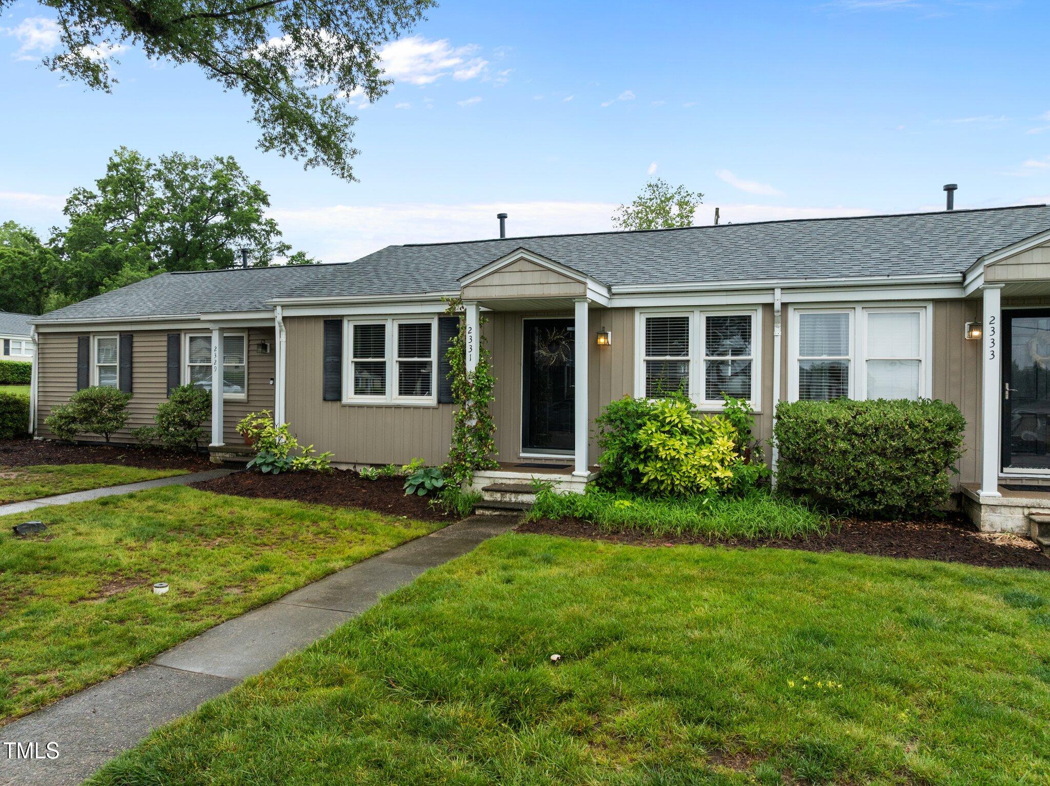 2331 Bernard Street Property Photo 4