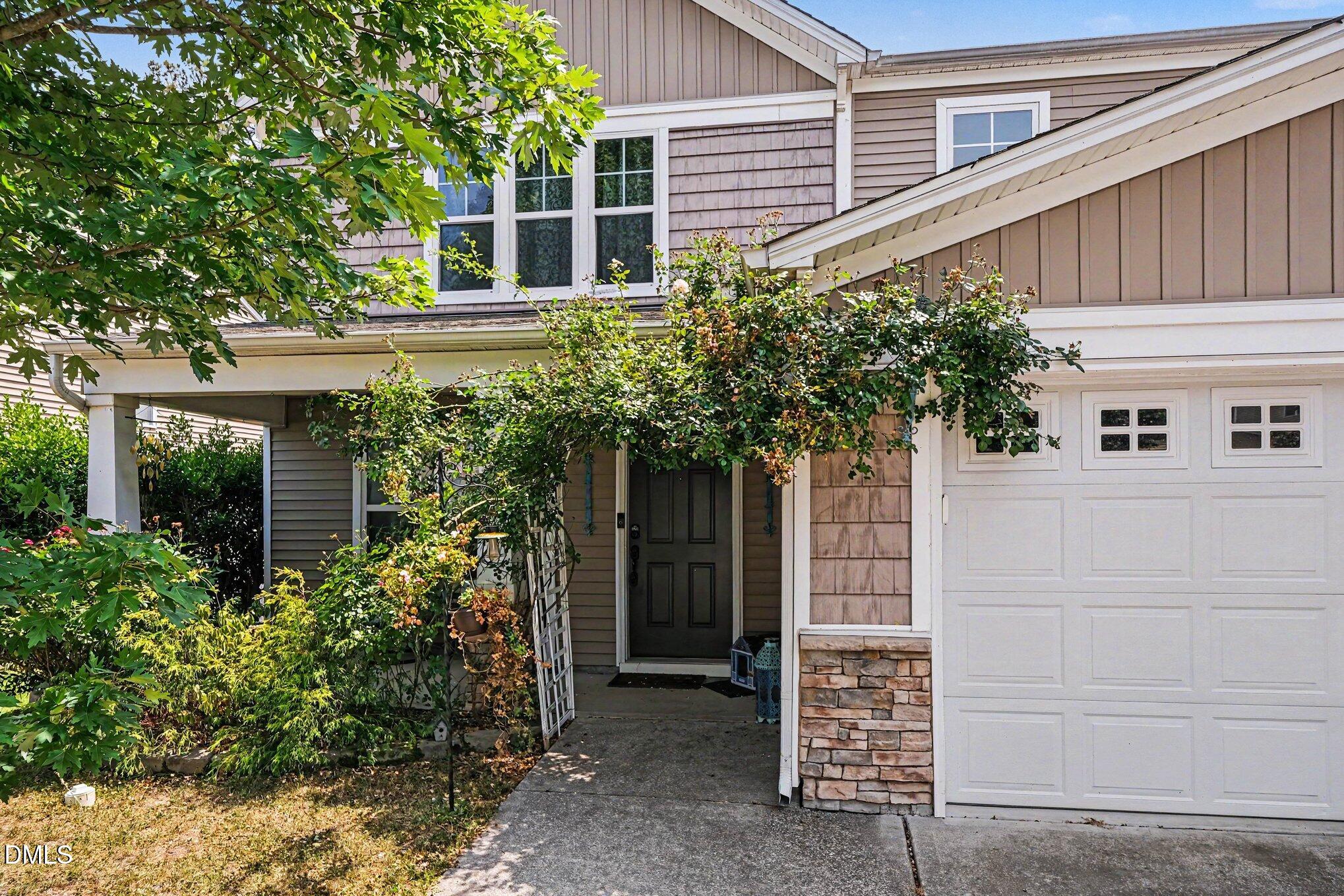 4418 Stonewall Drive Property Photo 3