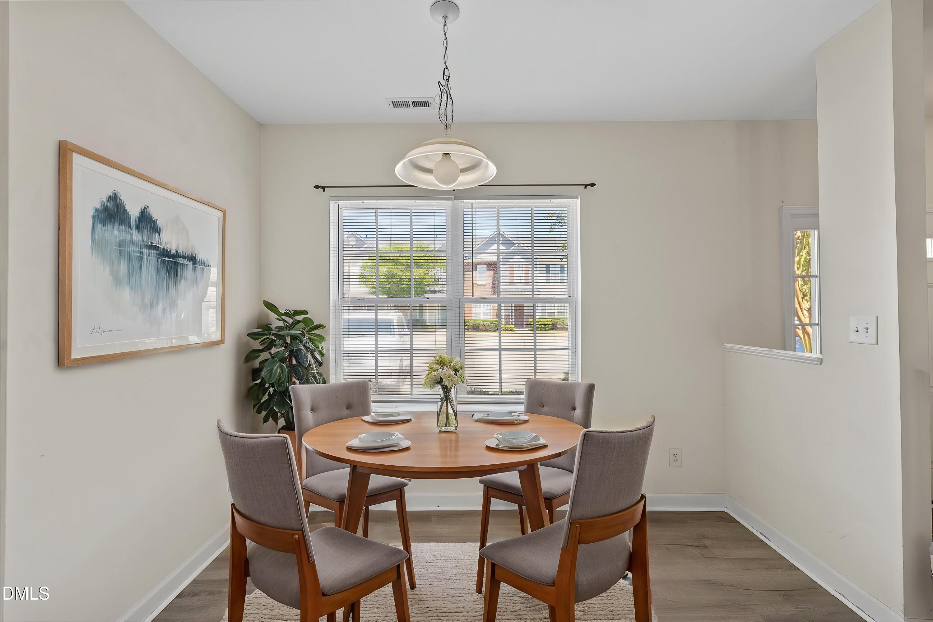 8309 Glenwood Springs Court Property Photo 4
