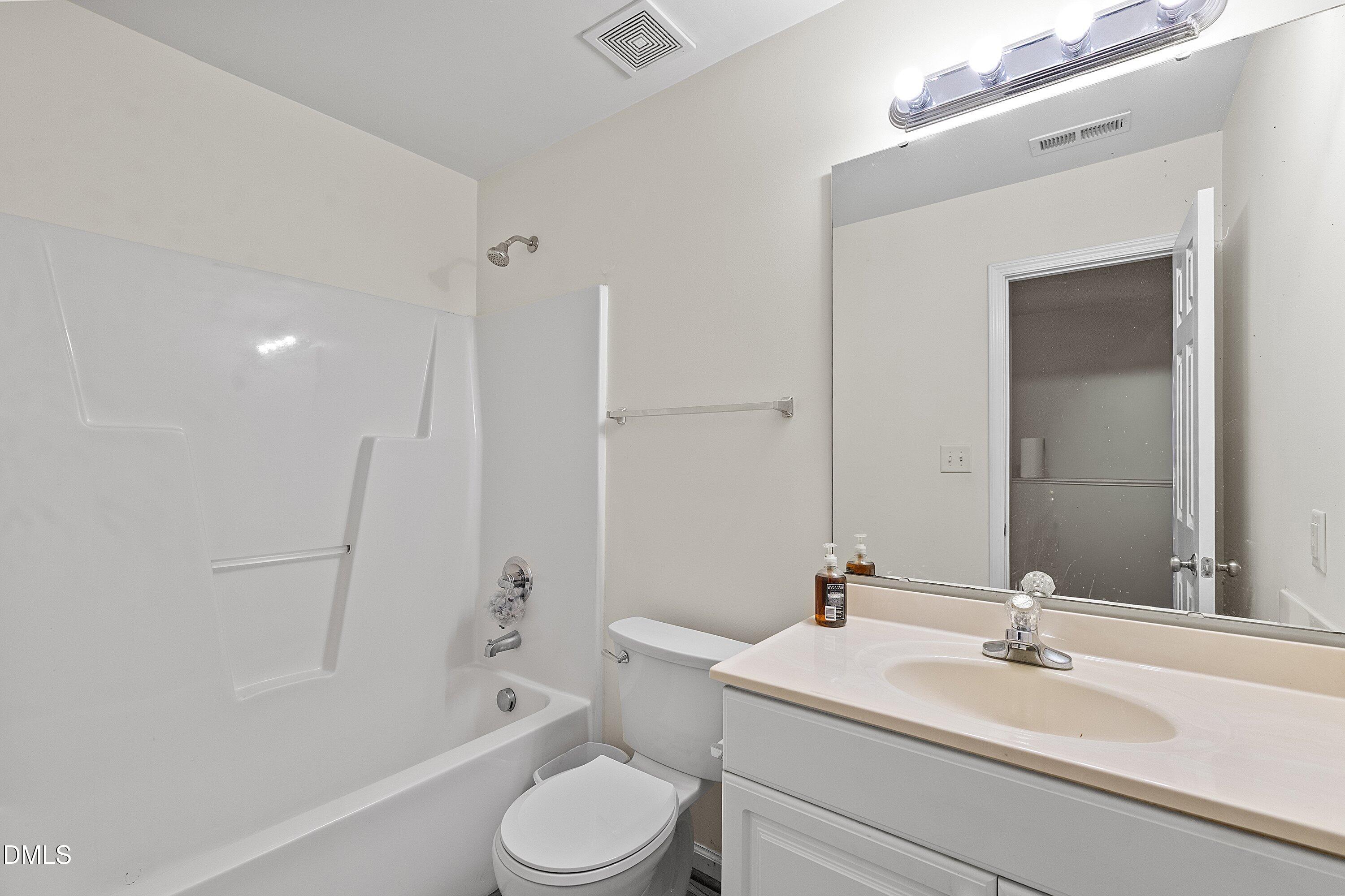 8309 Glenwood Springs Court Property Photo 28