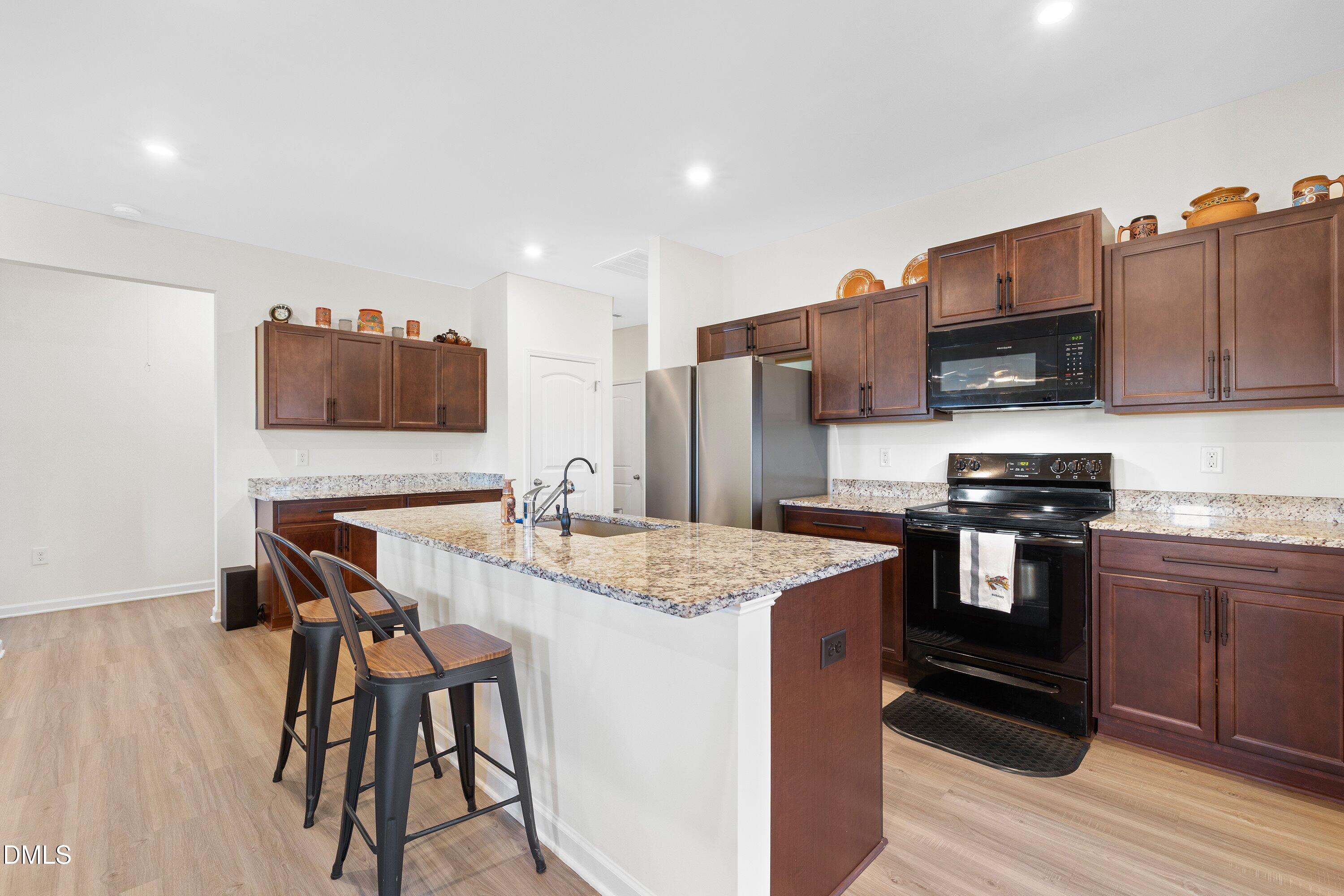 112 Napa Drive Property Photo 4