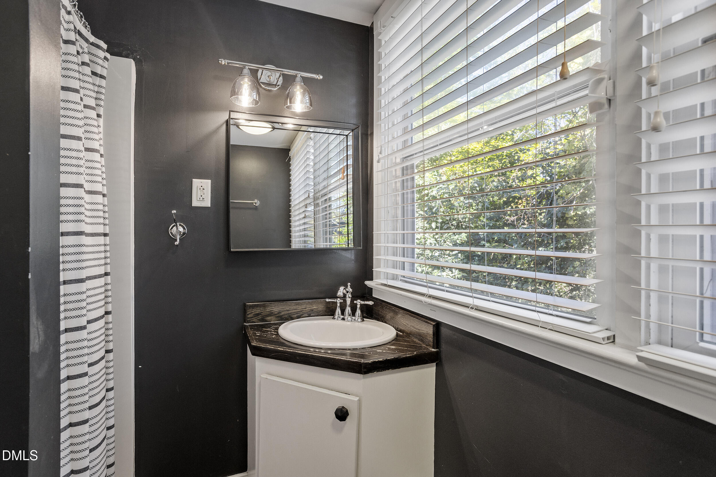 807 E Edenton Street Property Photo 18