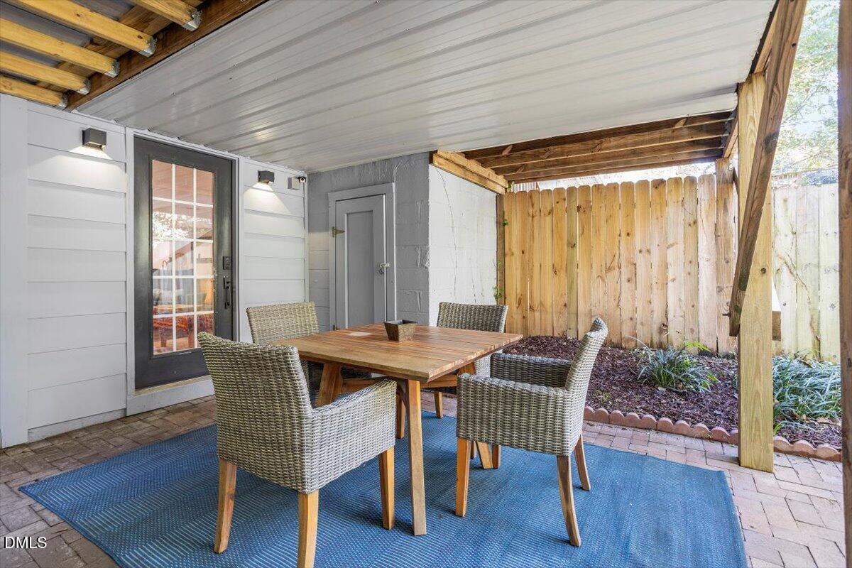 807 E Edenton Street Property Photo 41