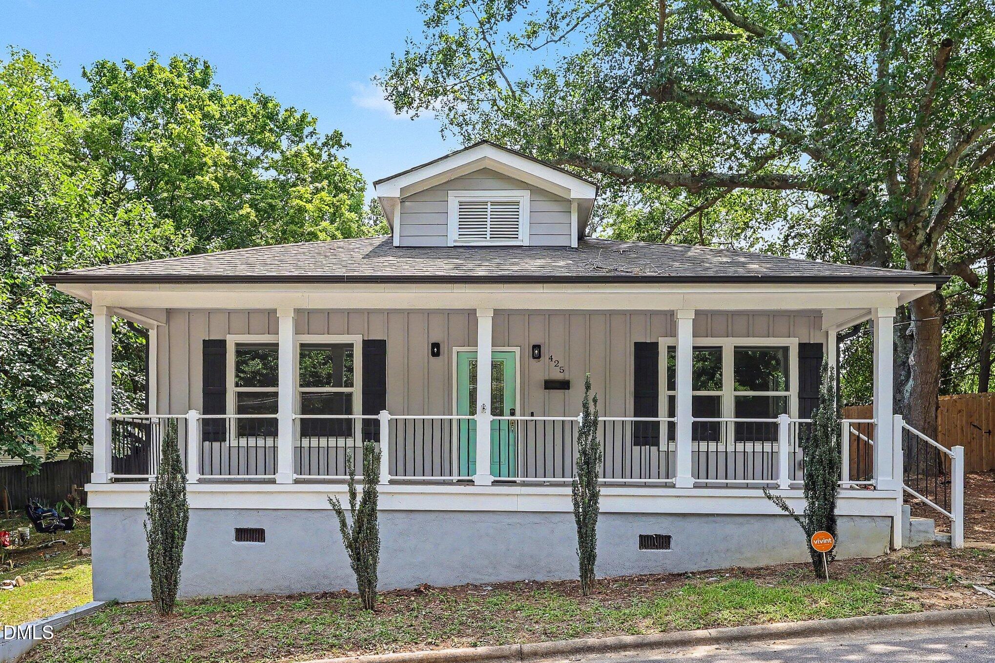 425 E Stallings Street Property Photo 1