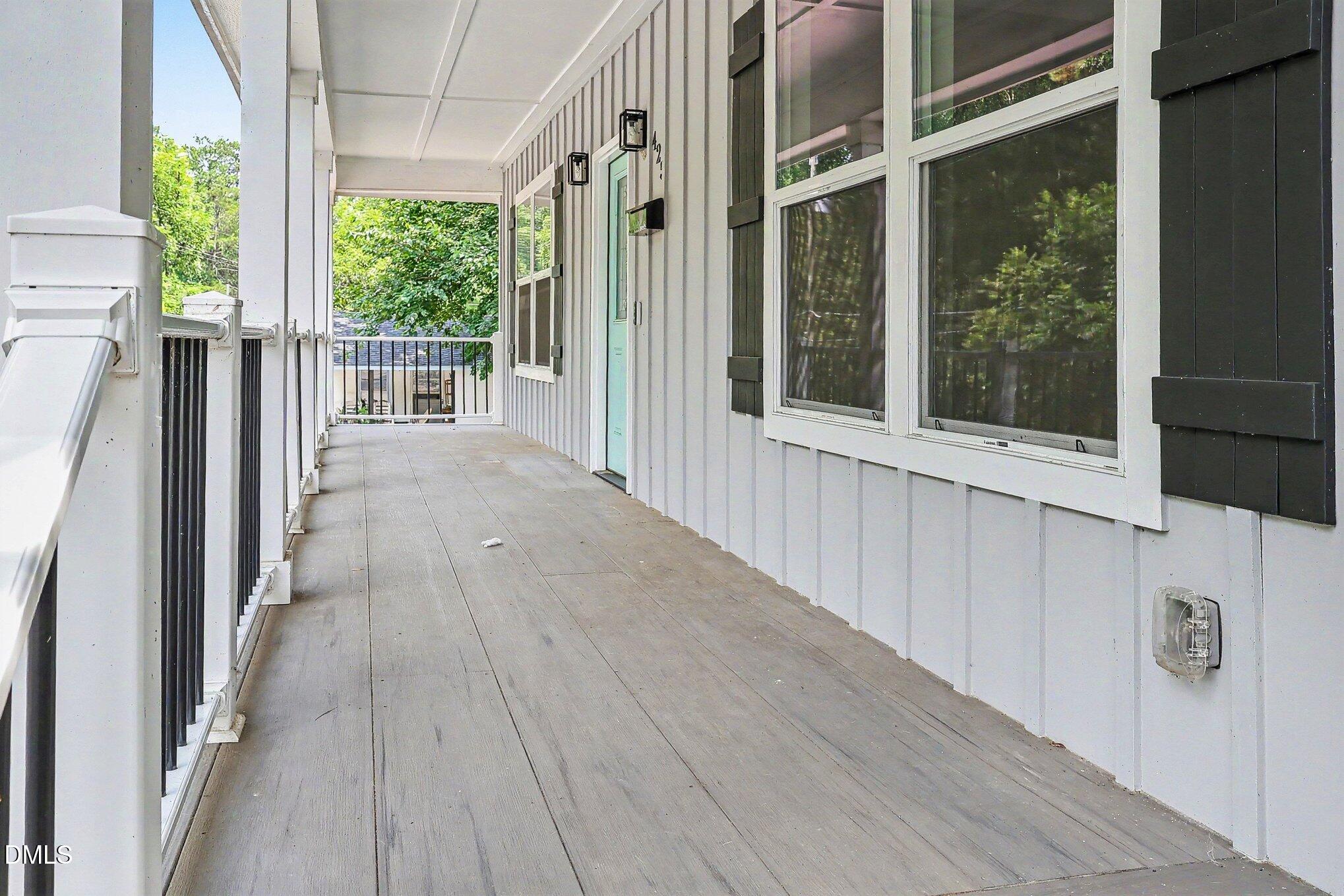 425 E Stallings Street Property Photo 5