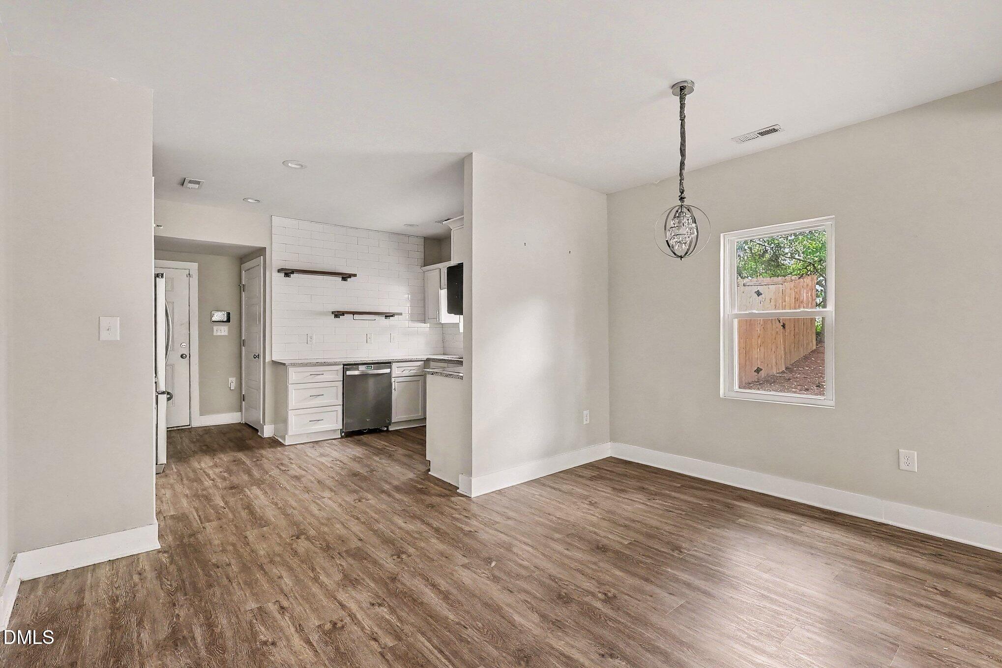 425 E Stallings Street Property Photo 12